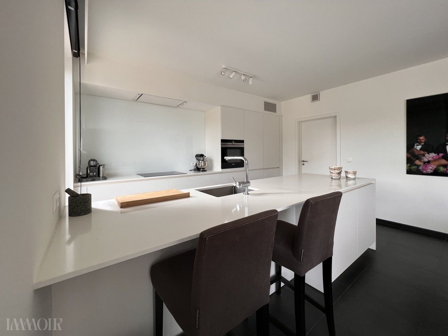 Modern en lichtrijk appartement in Schoten. foto 3