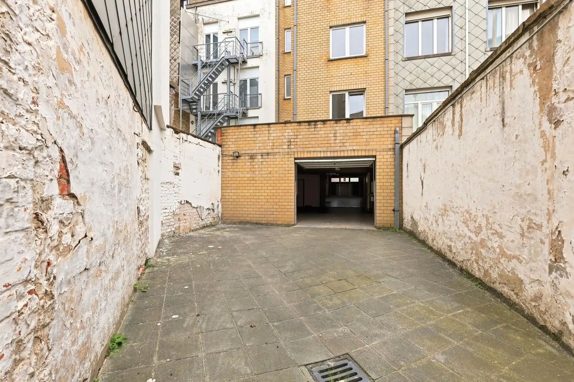 2 SLPK / MOG. AANKOOP BOX IN GEBOUW foto 27