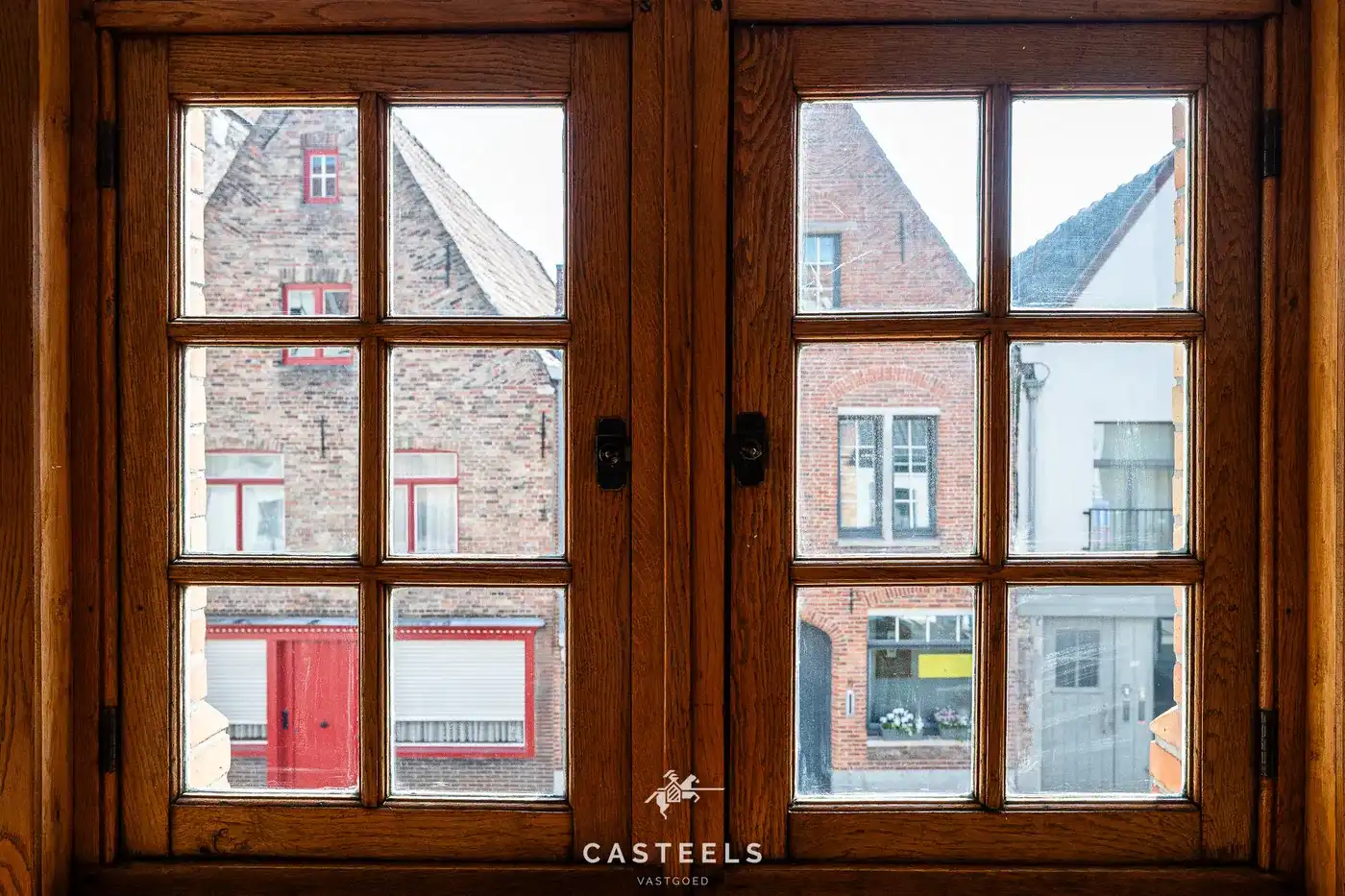 Ruime duplex met terras van 43 m² in hartje Brugge foto 6