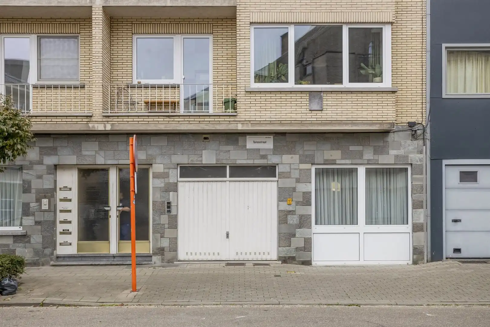 TE KOOP: Gelijkvloers 1-slaapkamer appartement te Hasselt! foto 2