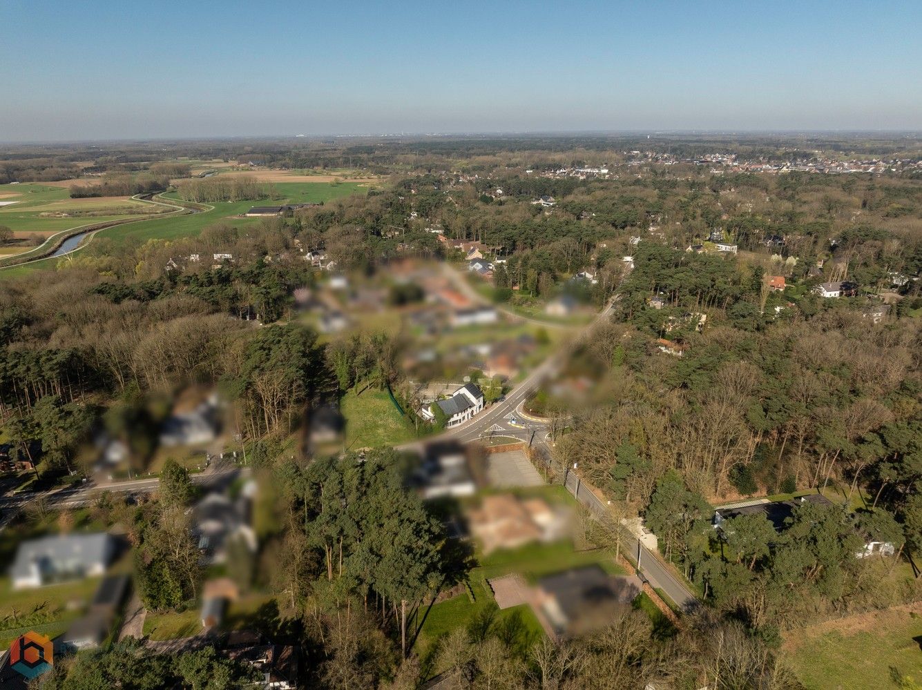 Grondig gerenoveerd handelsgelijkvloers met woonst en ruime parking foto 30