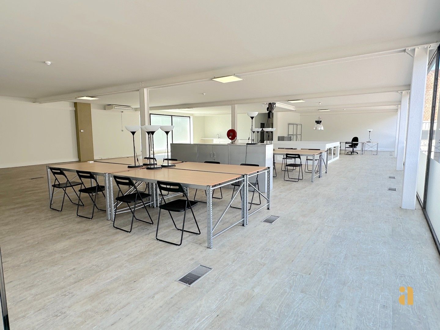 Architecturaal handelspand van 760m2 in Gent-Sint-Amandsberg foto 19