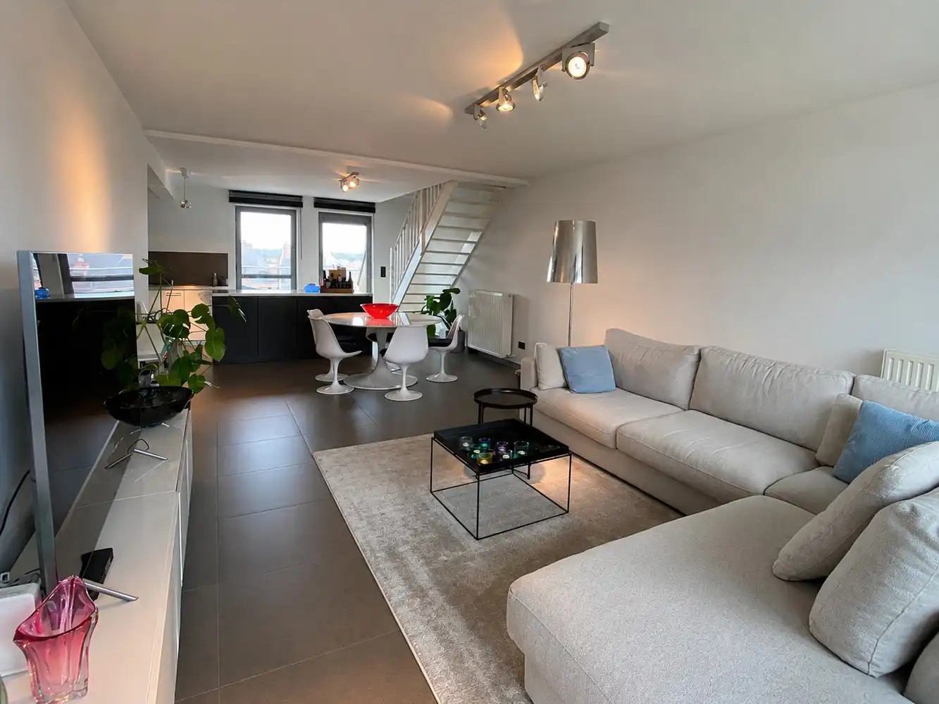 Ruim en comfortabel duplexappartement in het centrum van Lanaken foto 6