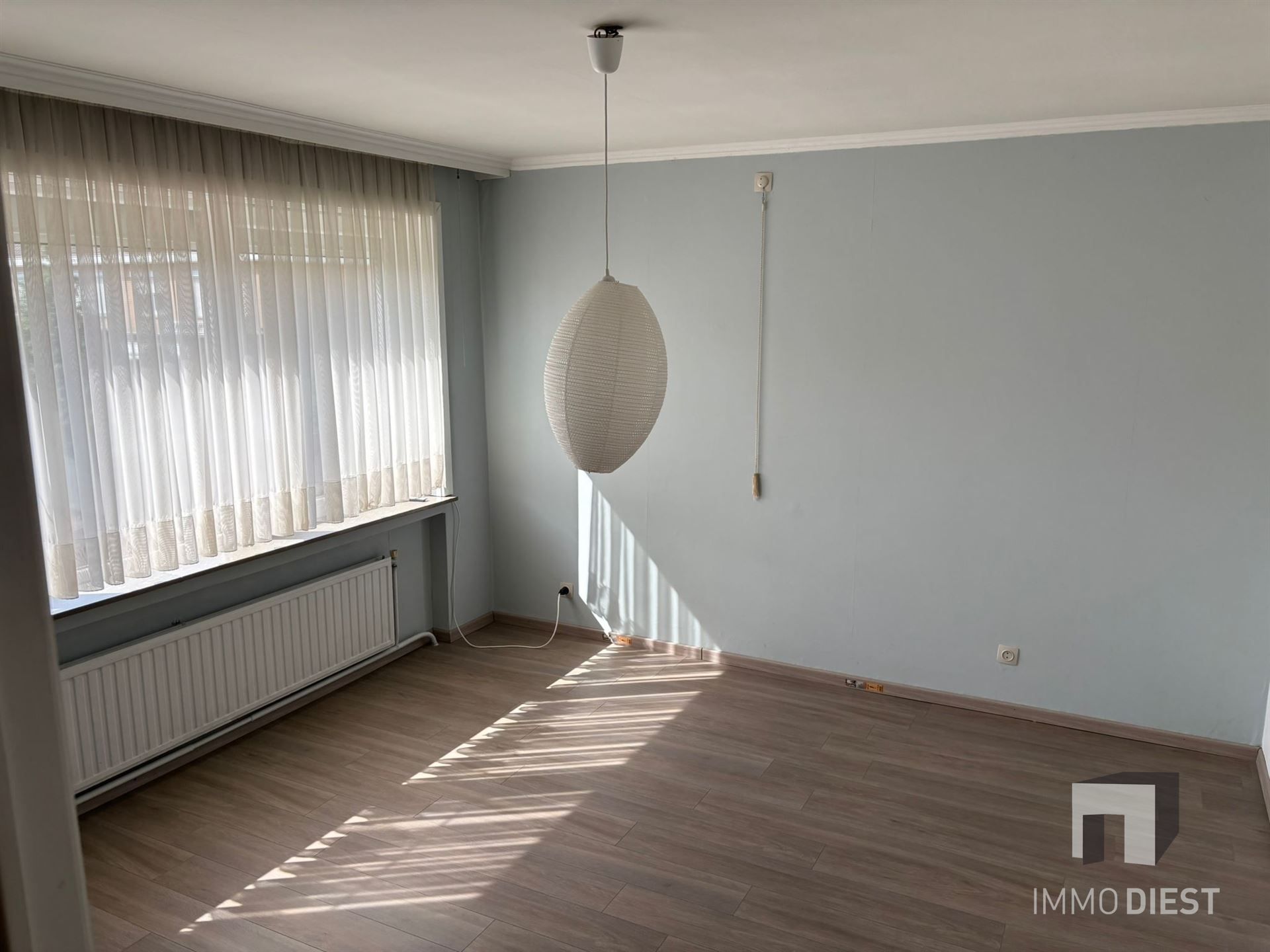 Goed gelegen woning met 3 slaapkamers, garage en tuin foto 10