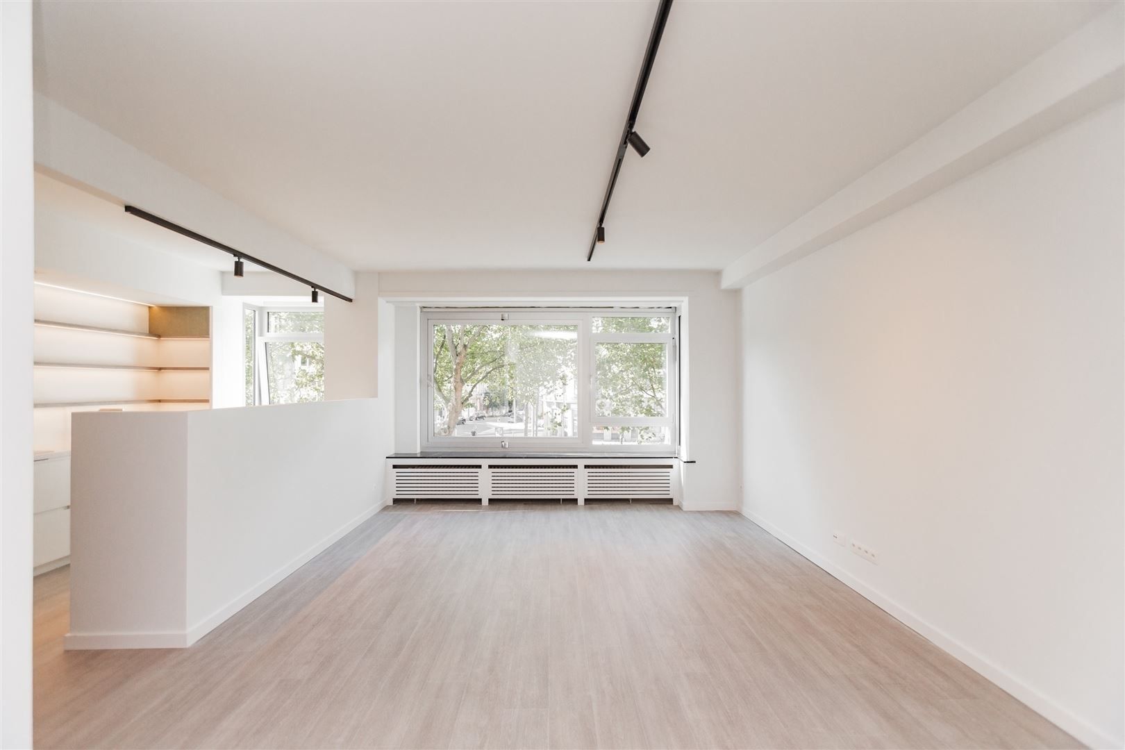 Stijlvol gerenoveerd appartement foto 2