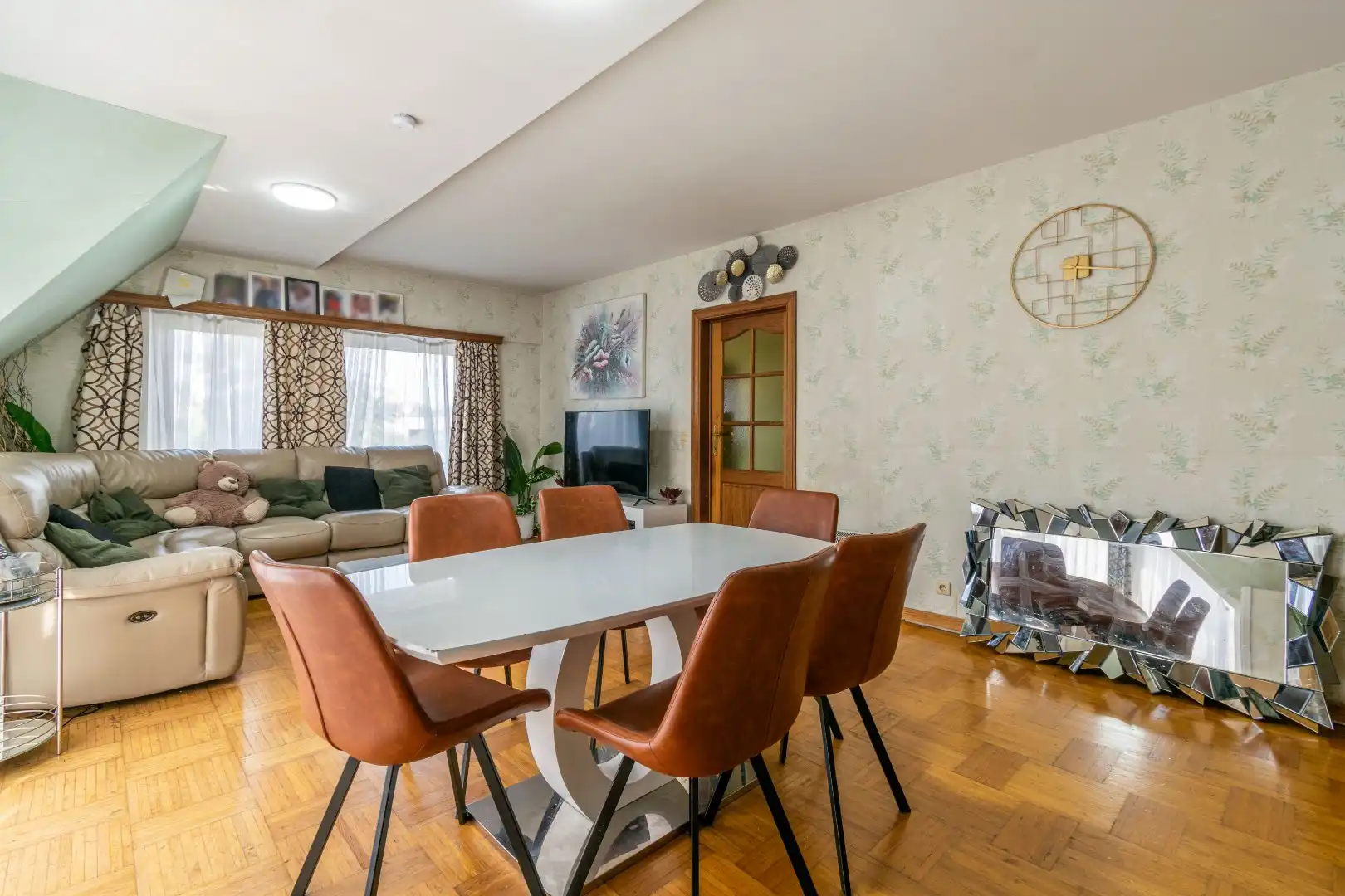 APPARTEMENT MET 2 SLAAPKAMERS, 2 TERRASSEN & GARAGEBOX! foto 5