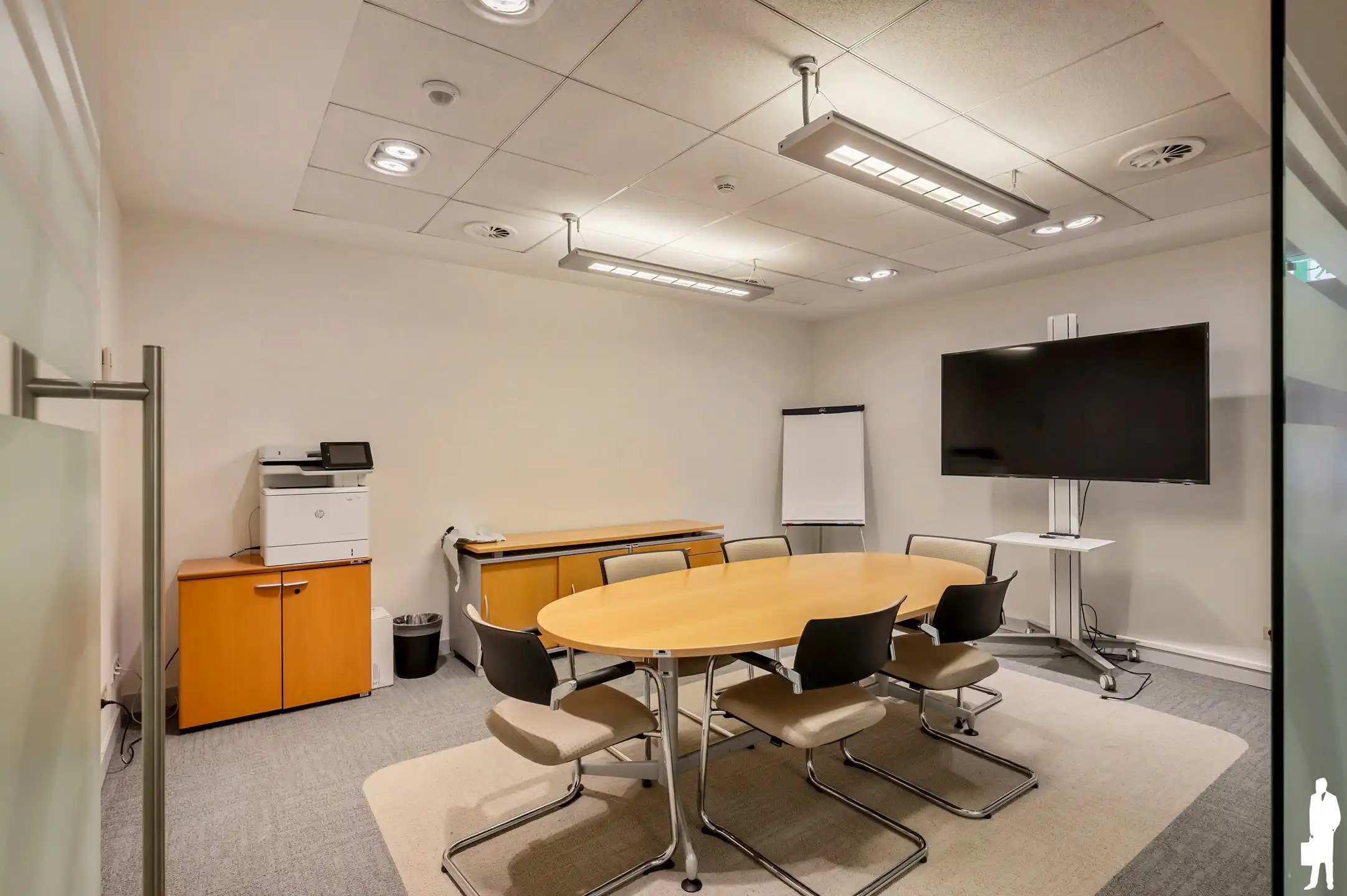 Instapklare handelsruimte van ca. 369 m² op een absolute toplocatie.  foto 11