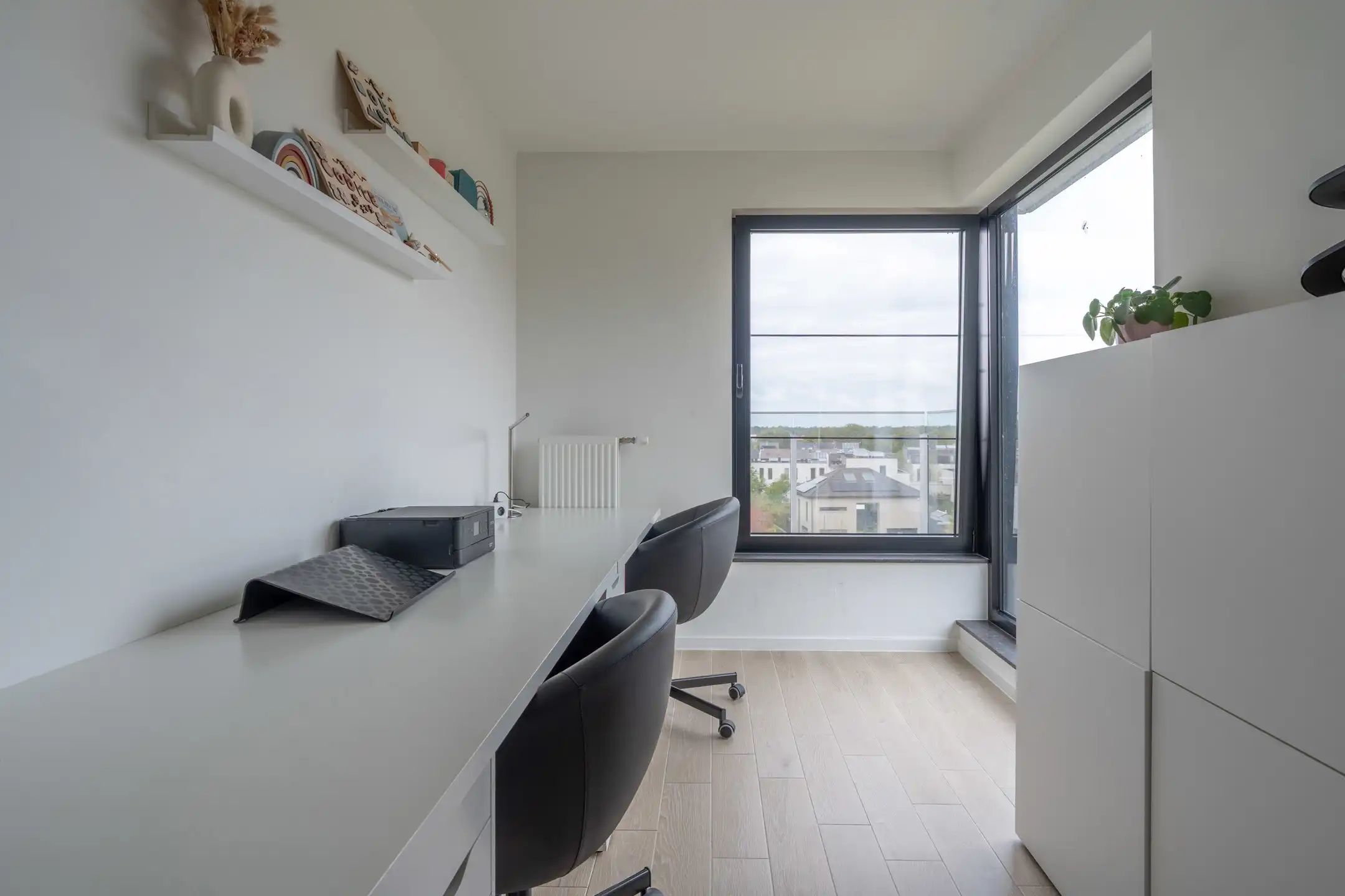 Energiezuinig penthouse met ruim terras en 2 autostaanplaatsen. foto 16