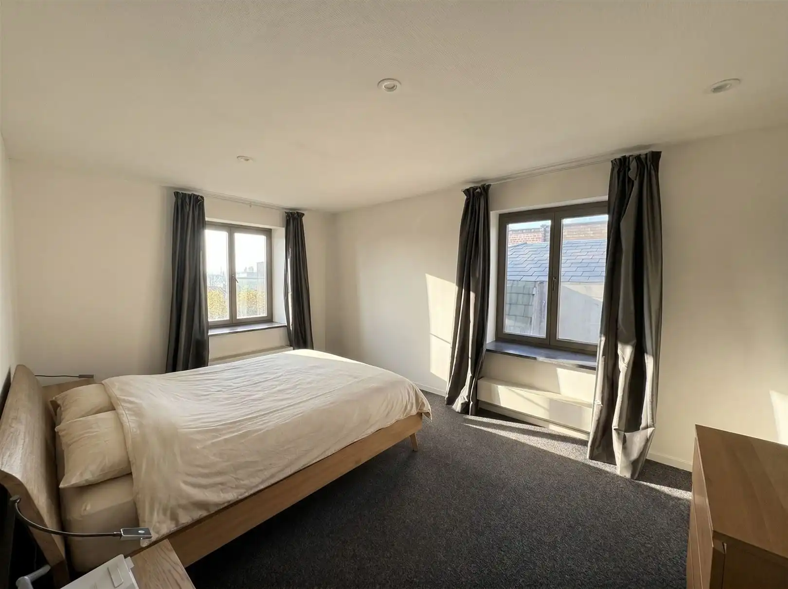 Woning met kantoren en magazijn van 1500m² foto 17