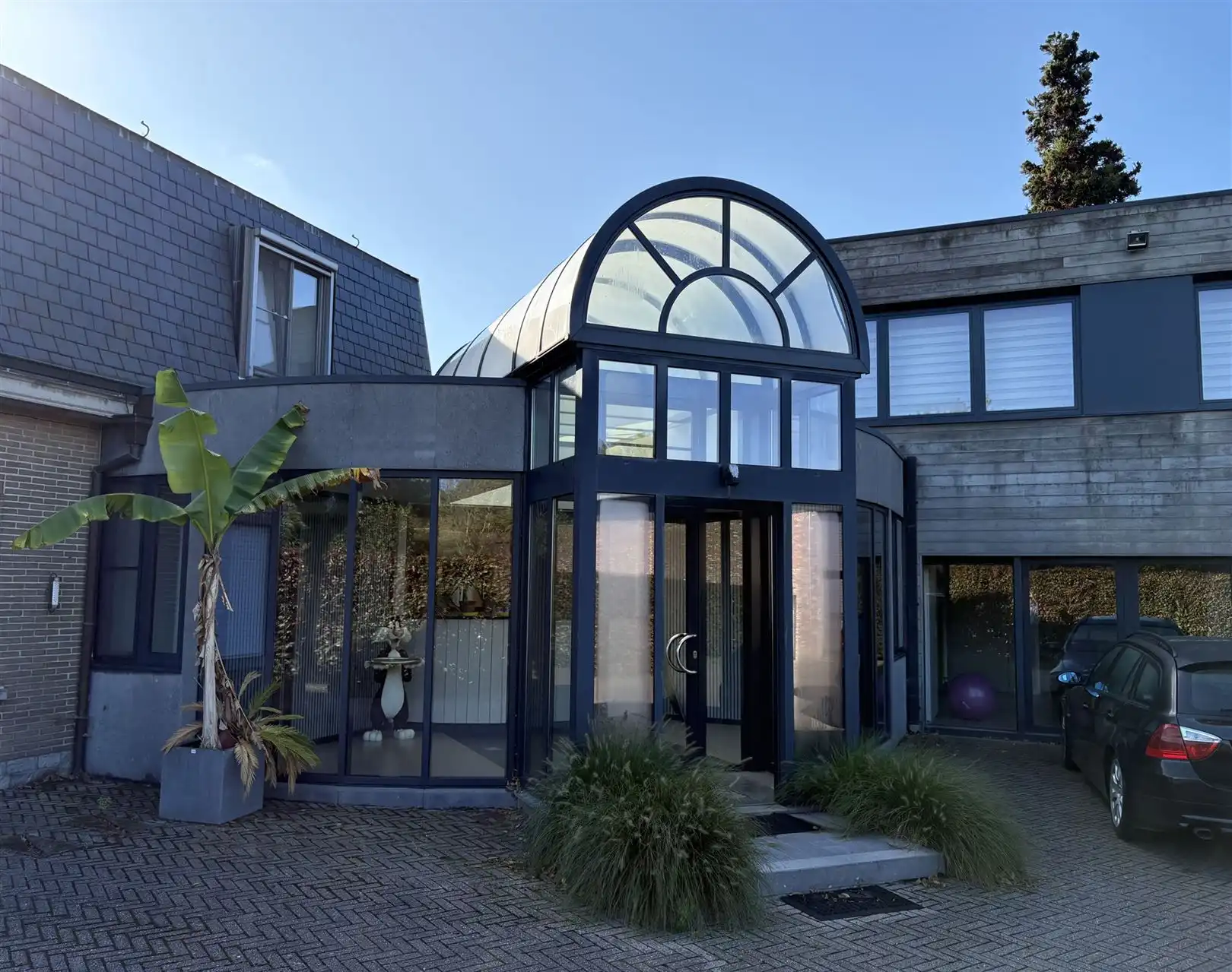 Woning met kantoren en magazijn van 1500m² foto 17