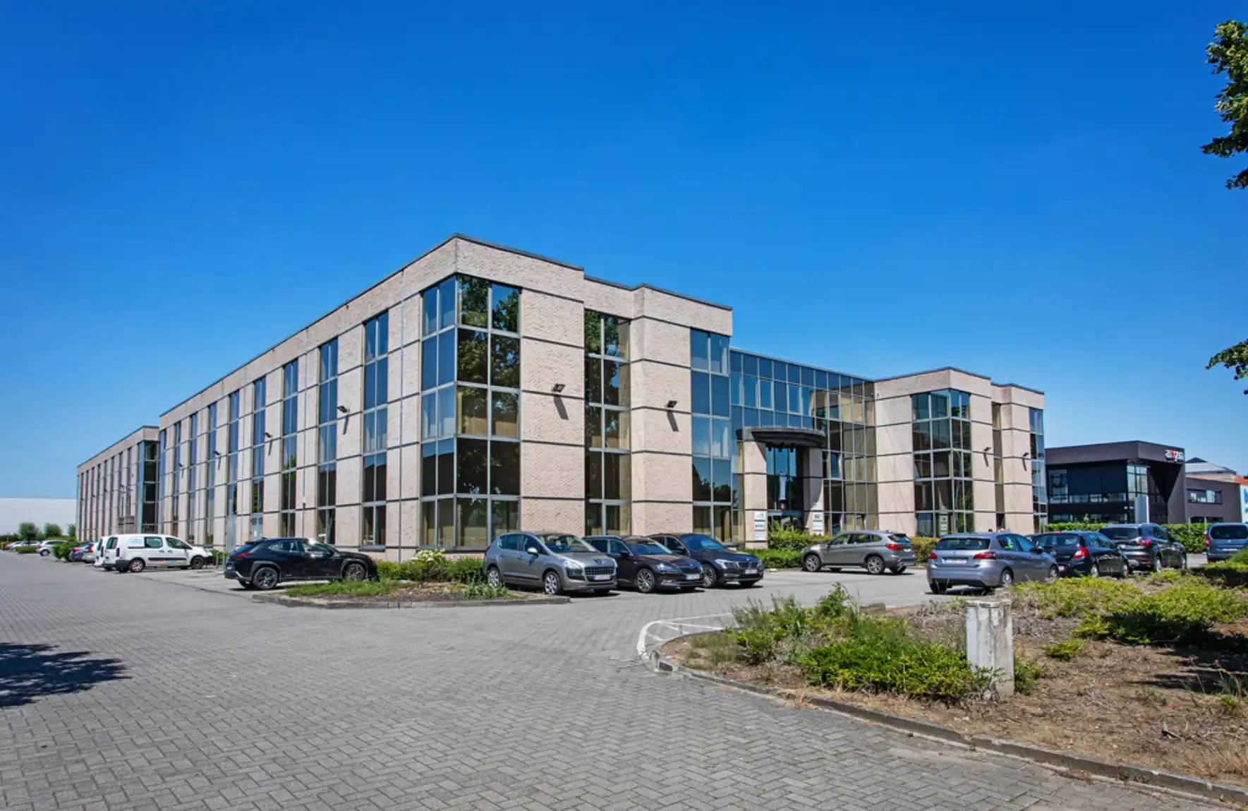 Intercity Business Park foto {{pictureIndex}}