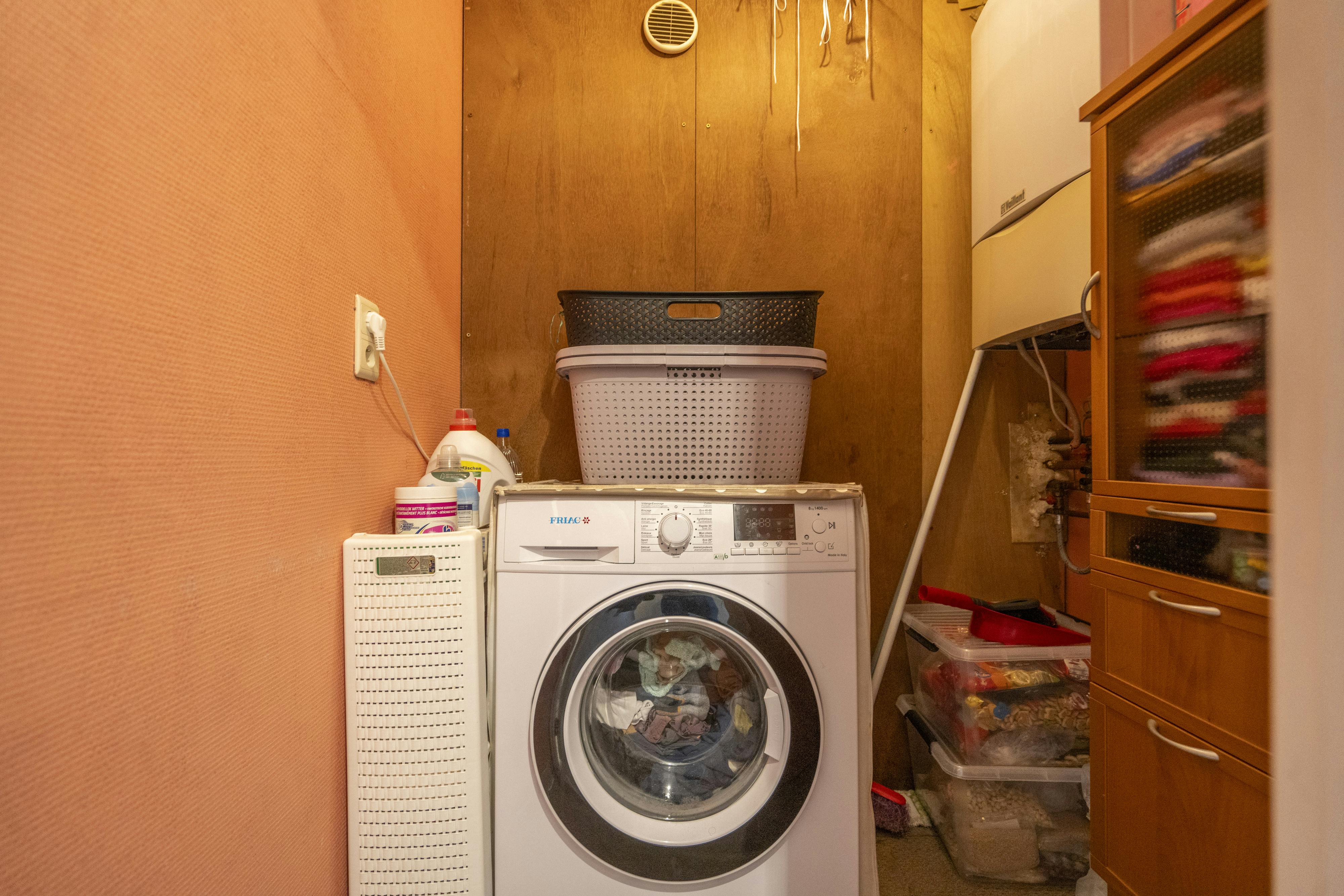 Opbrengsteigendom met twee appartementen te koop in Kortrijk foto 8