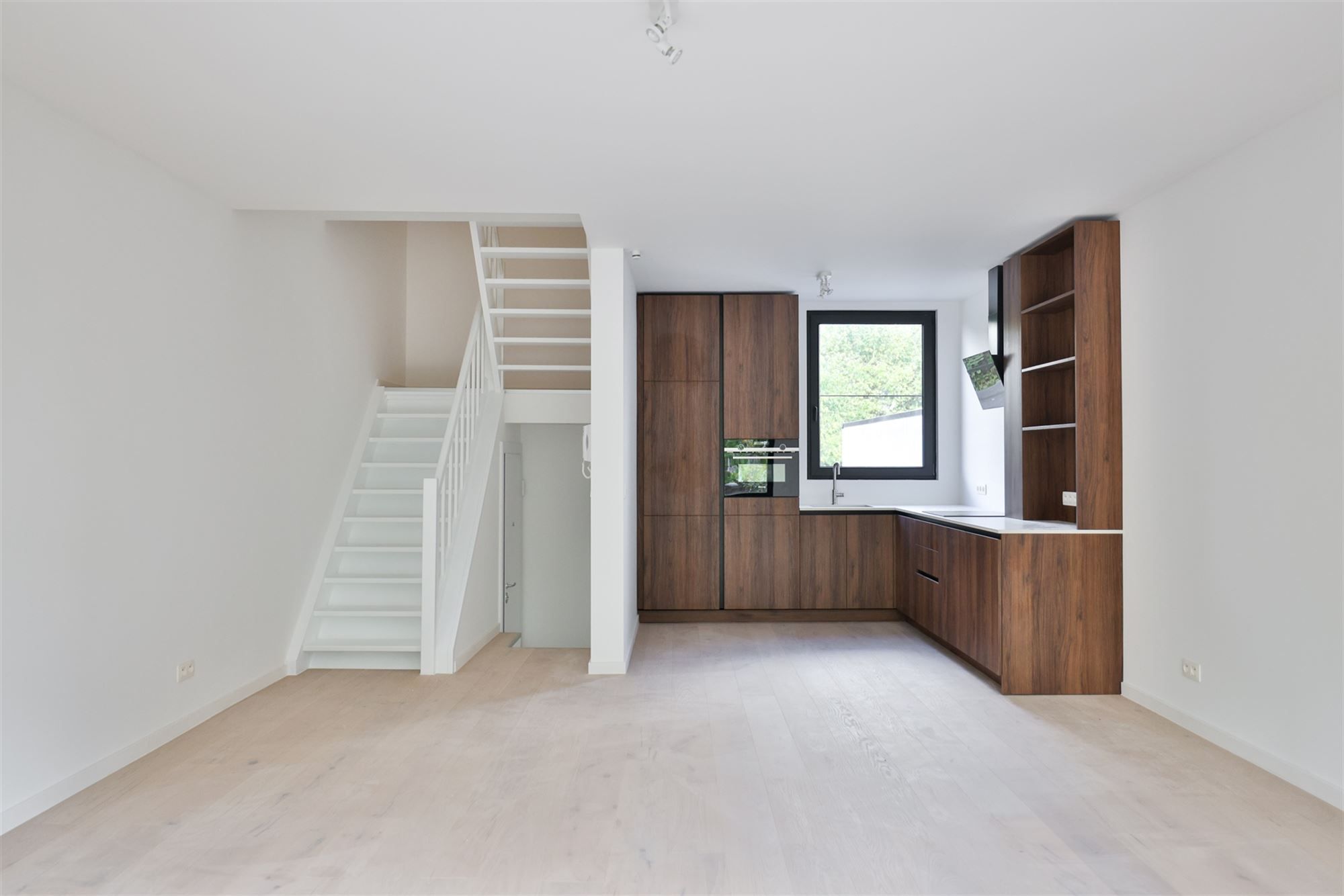 Knap volledig nieuw duplexappartement foto 5