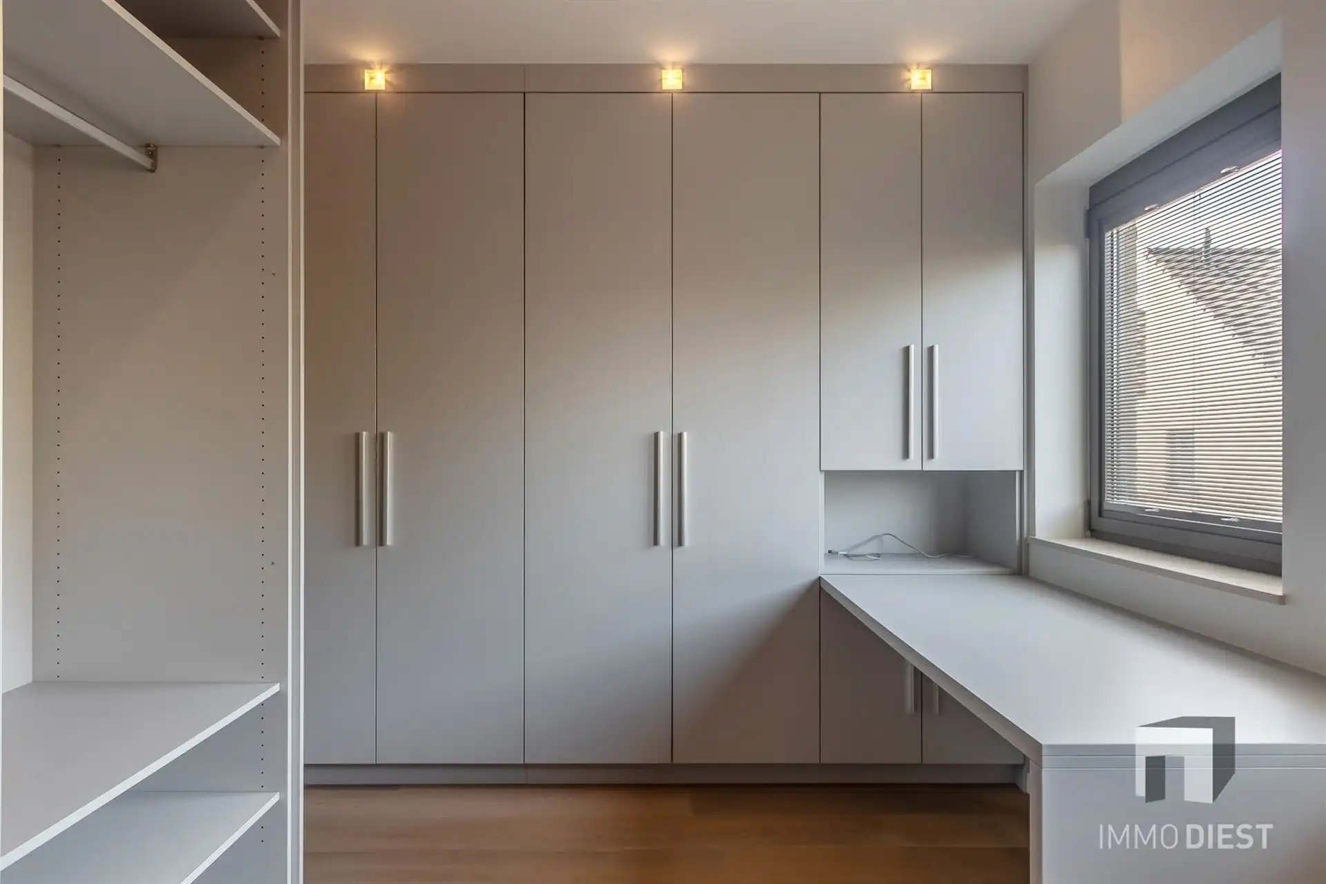 Luxe woning met 4 slaapkamers, 2 badkamers, garage en zonnige tuin foto 25