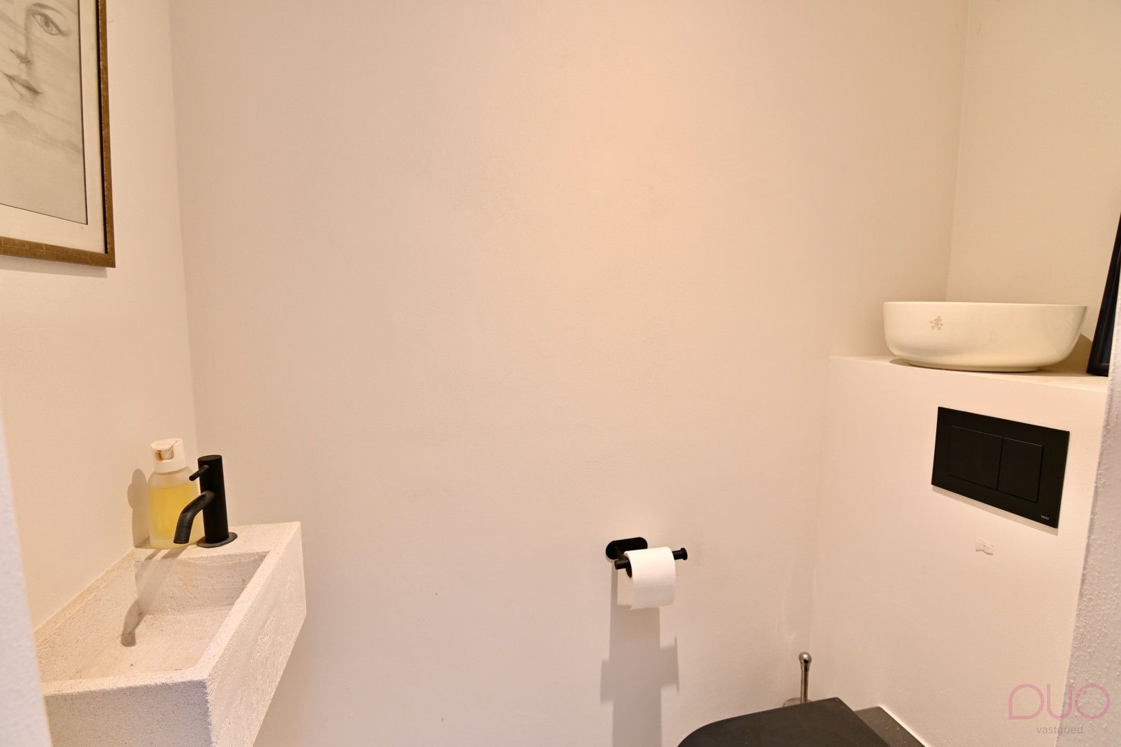 Instapklare woning in hartje Sint-Truiden met dubbele garage en stadstuin foto 7