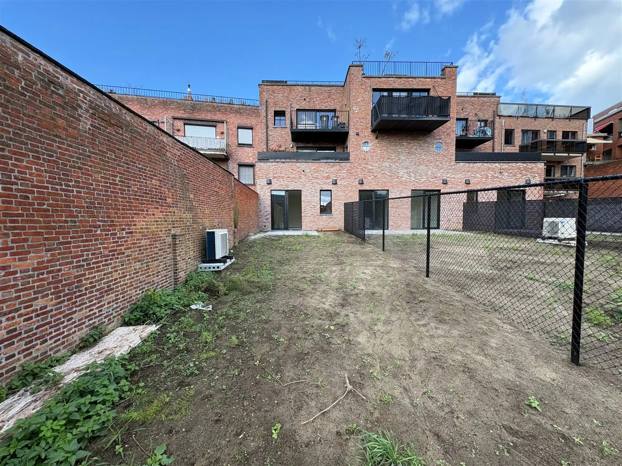 Ruim appartement met 1 slaapkamer en grote zuidtuin. foto 8