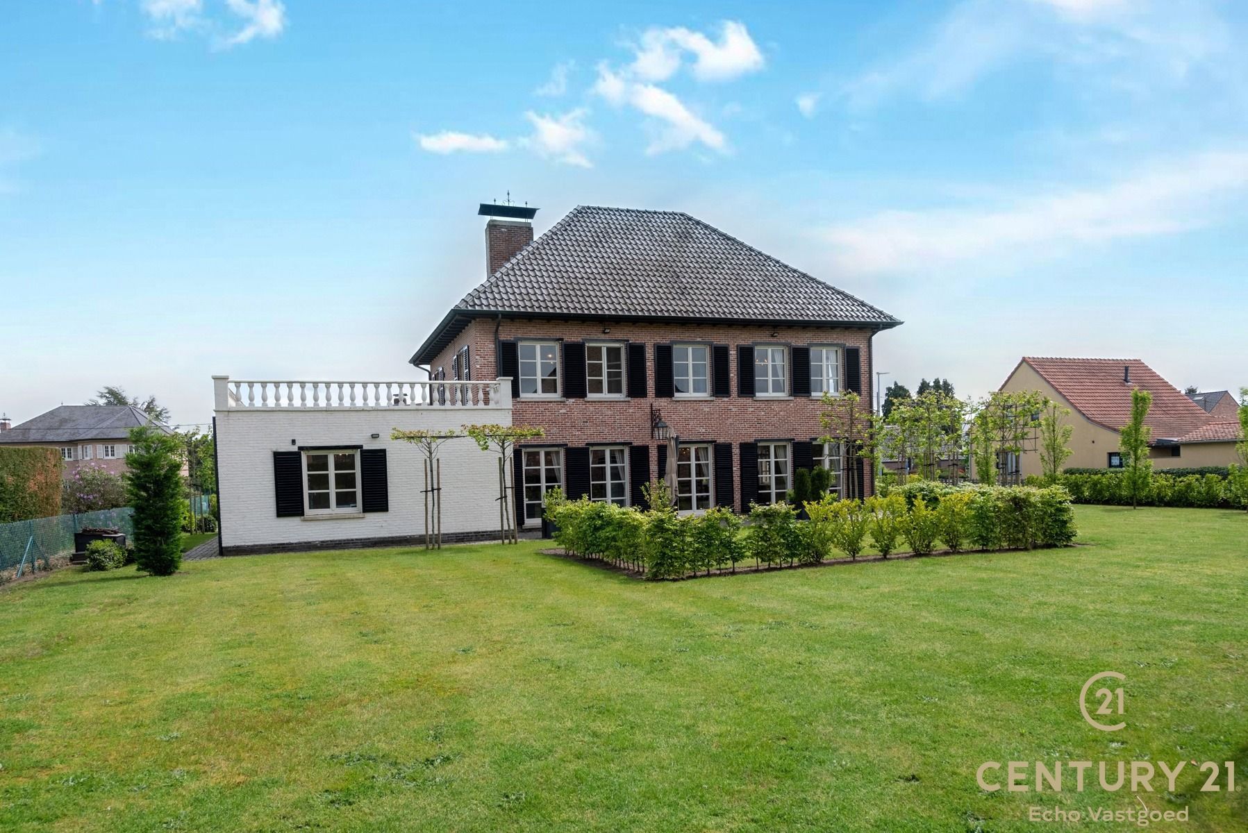 Statige goed onderhouden manoir villa met fraaie tuin   foto 24
