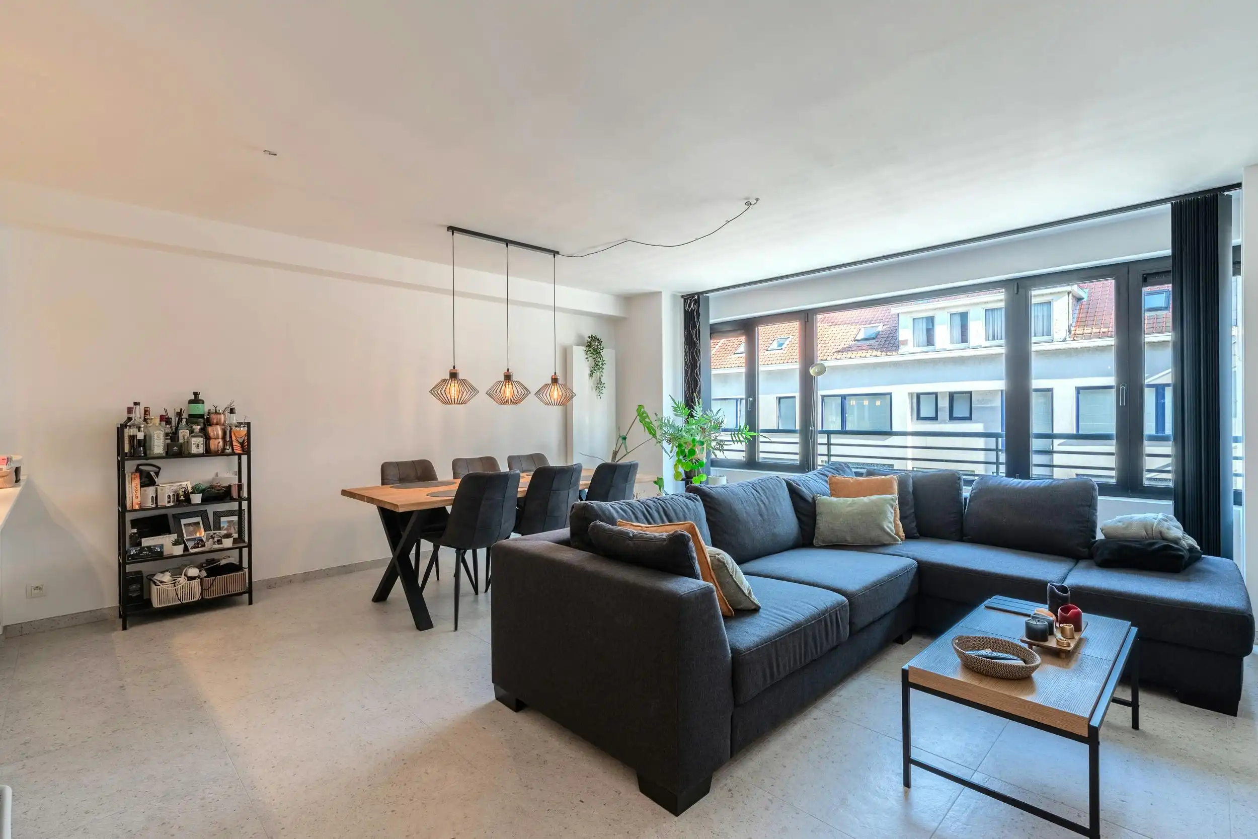 Instapklaar 2-slaapkamer appartement (85m²) te Oostende foto 3