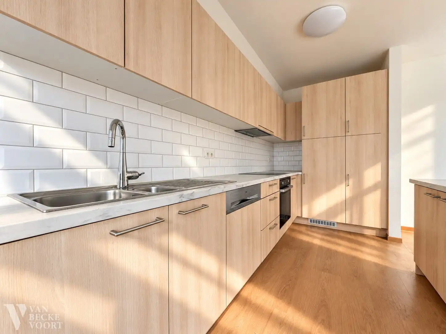 3-slaapkamerappartement met terrassen en uitzicht op de groene boulevard foto 6