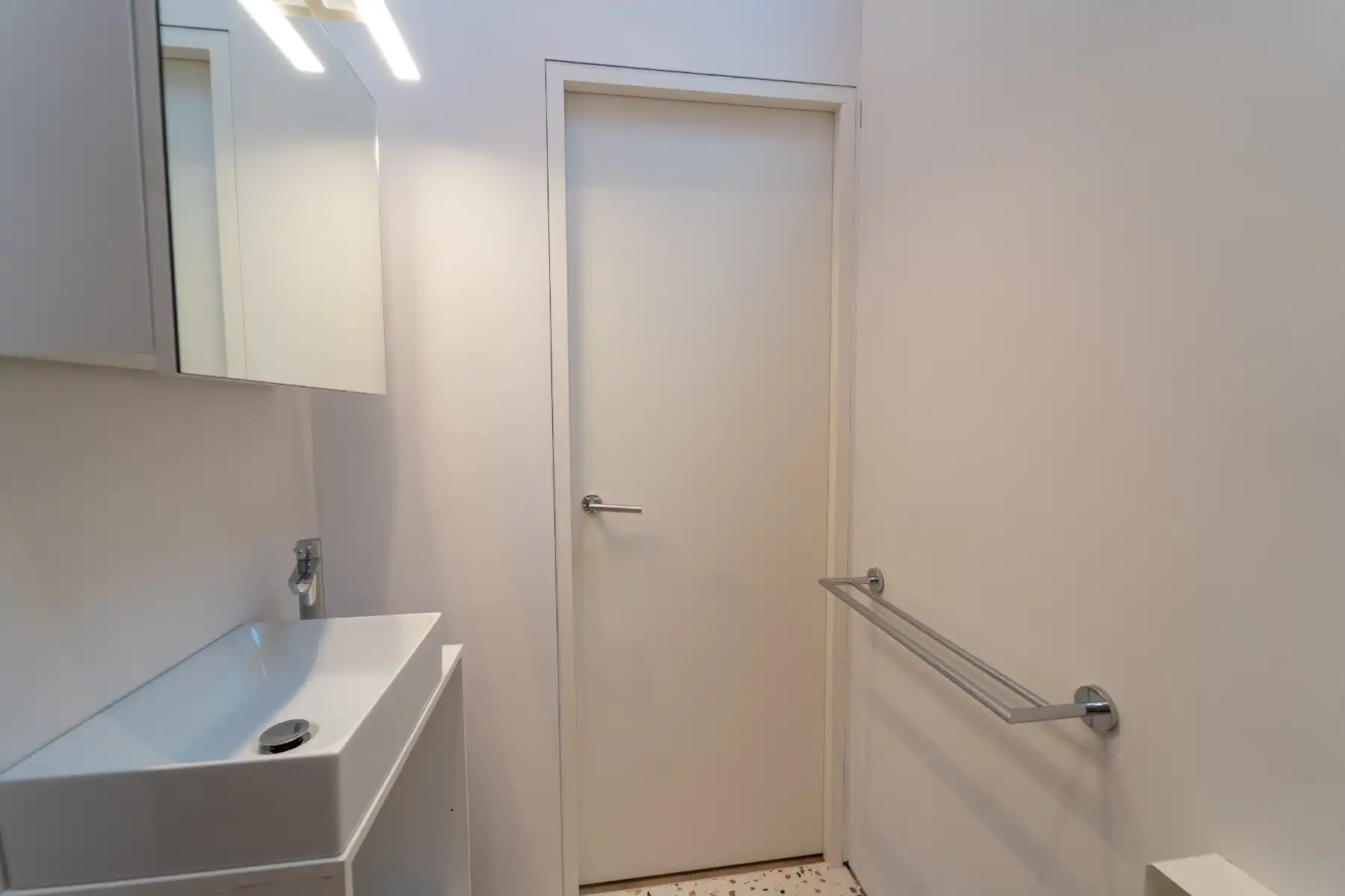 Mooi gerenoveerde dakstudio foto 7