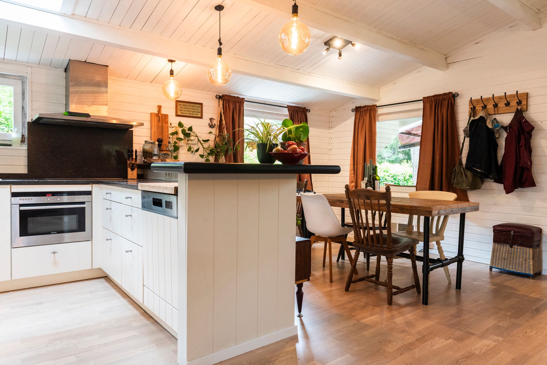 Wonen in het groen: chalet op dubbel perceel in Waasmunster foto 6