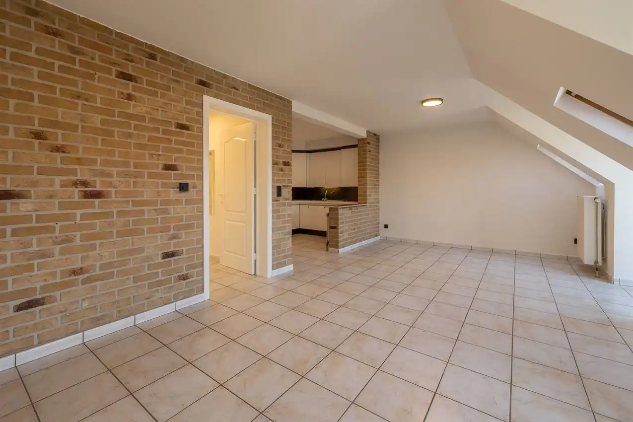 Appartement met twee slaapkamers en garage op rustige en toch centrale locatie foto 5