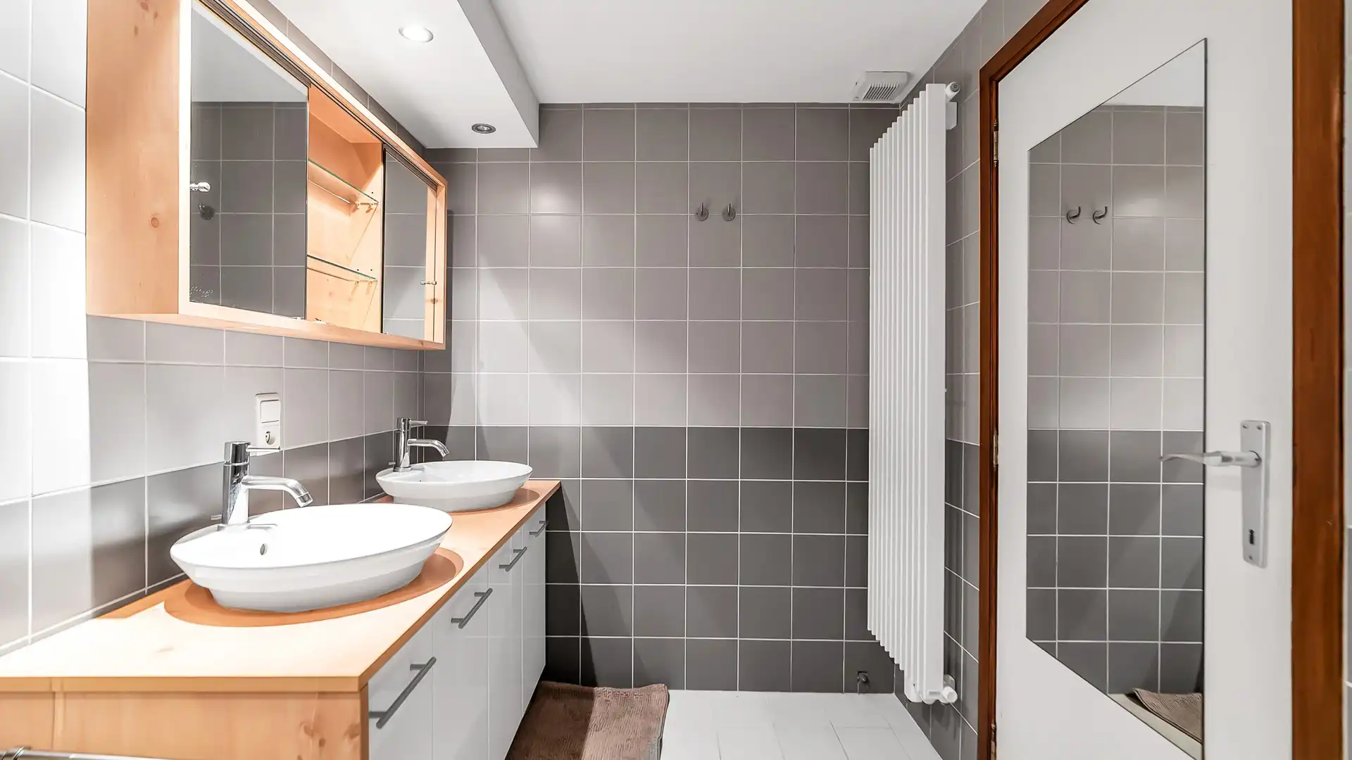 Authentieke hoevewoning met 4 slaapkamers, royale leefruimtes en idyllische ligging in het rozendorp Geistingen foto 18