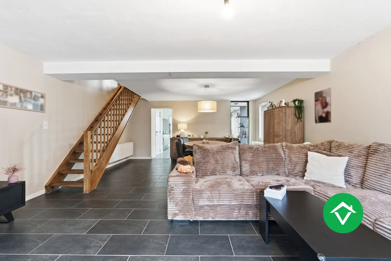 Instapklare gezinswoning met 3 slaapkamers en open veldzicht in Koekelare foto 8