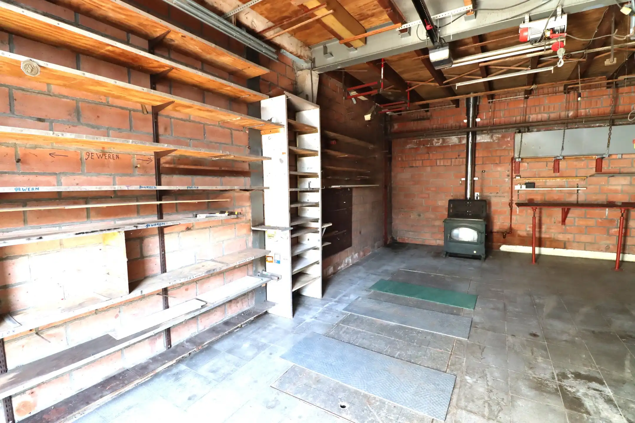 woning met loods van ca. 60 m² en ruime parkeergelegenheid in Bornem foto 2
