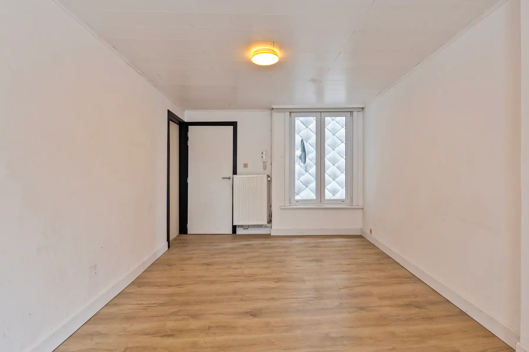 Te renoveren appartement (2 slpk) in het hart van Antwerpen. foto 4