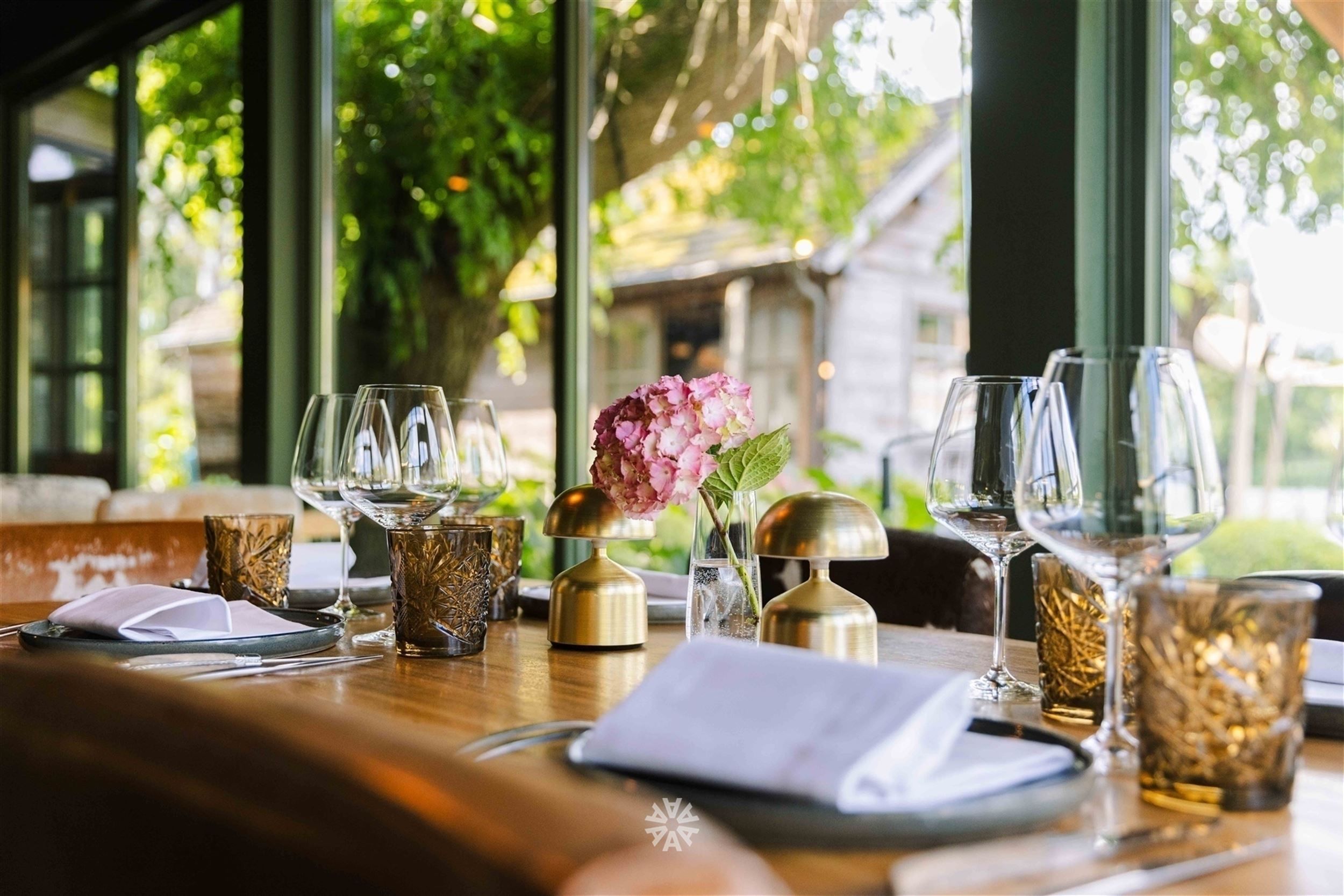 Exclusief restaurant met woonst aan de oevers van de Leie foto 21