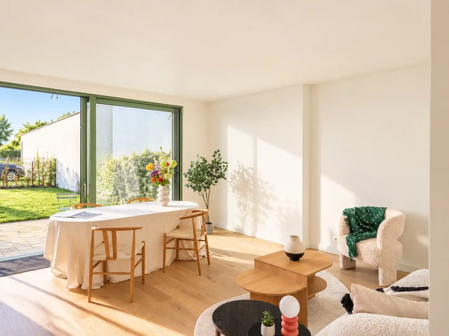 Ruime woning met 4 slpk's en tuin foto 12
