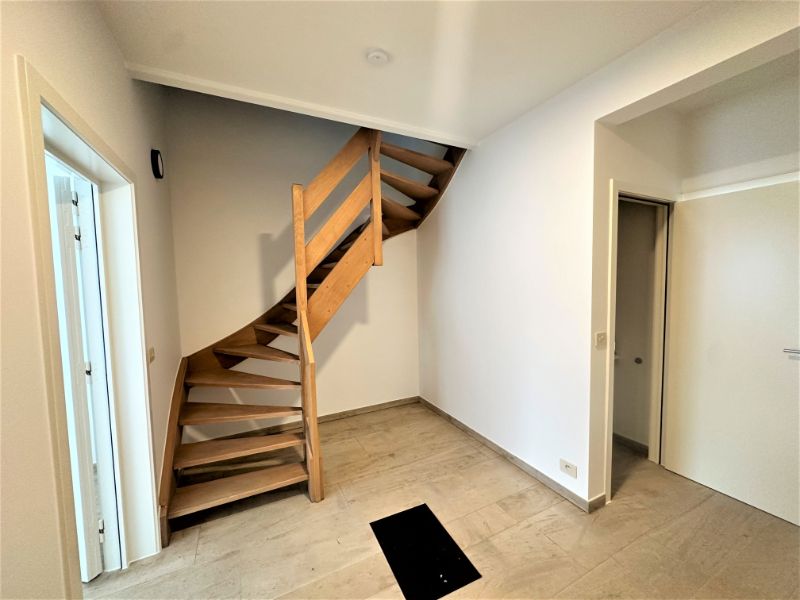 Woning met 3 slaapkamers en kantoor/praktijkruimte foto 11