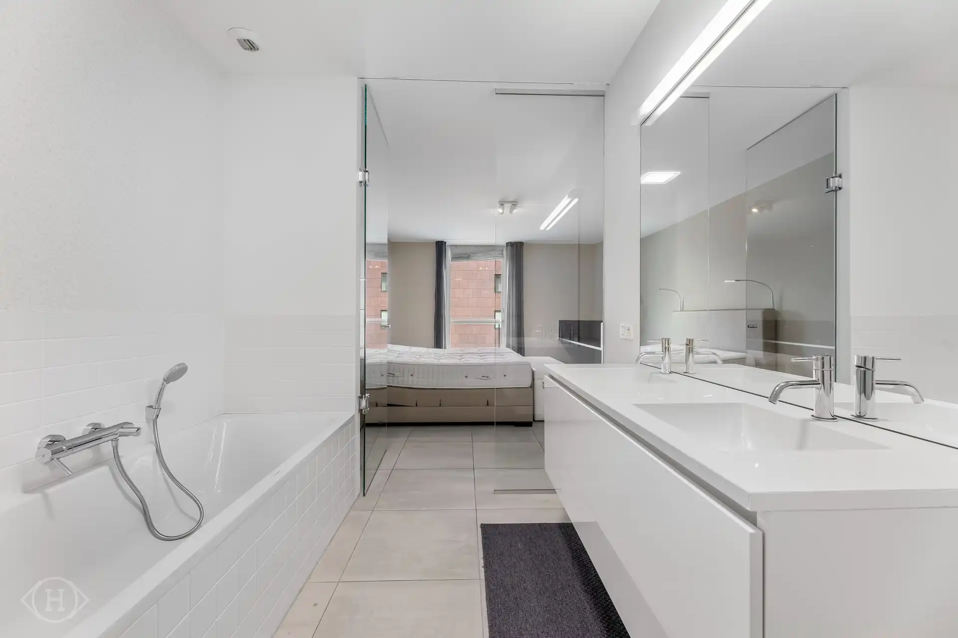 Bemeubeld appartement met prachtig terras foto 19