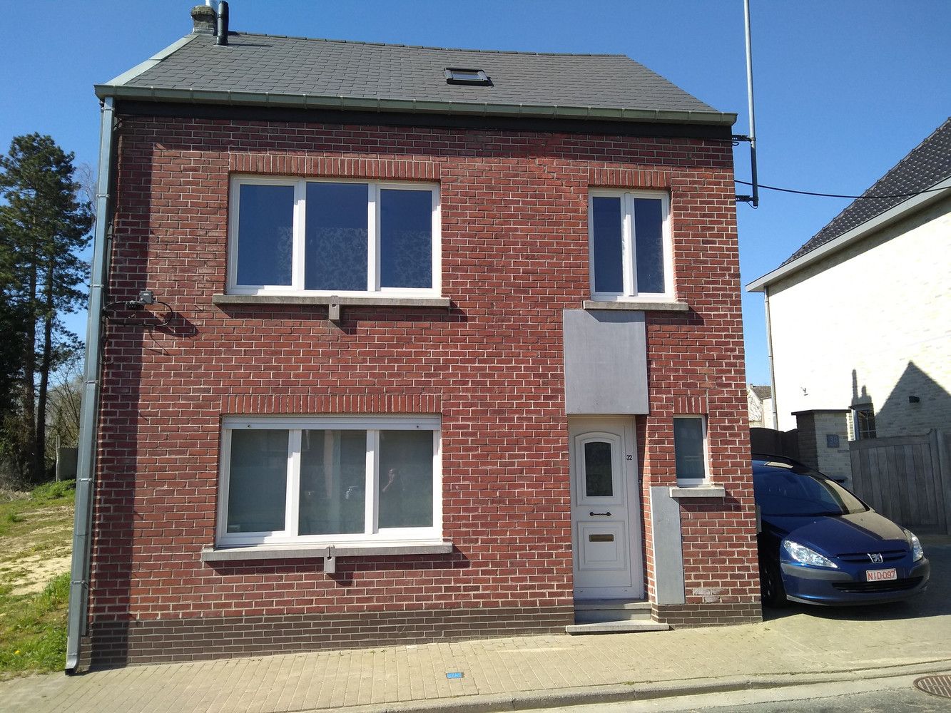 Woning met terras en tuintje! foto {{pictureIndex}}