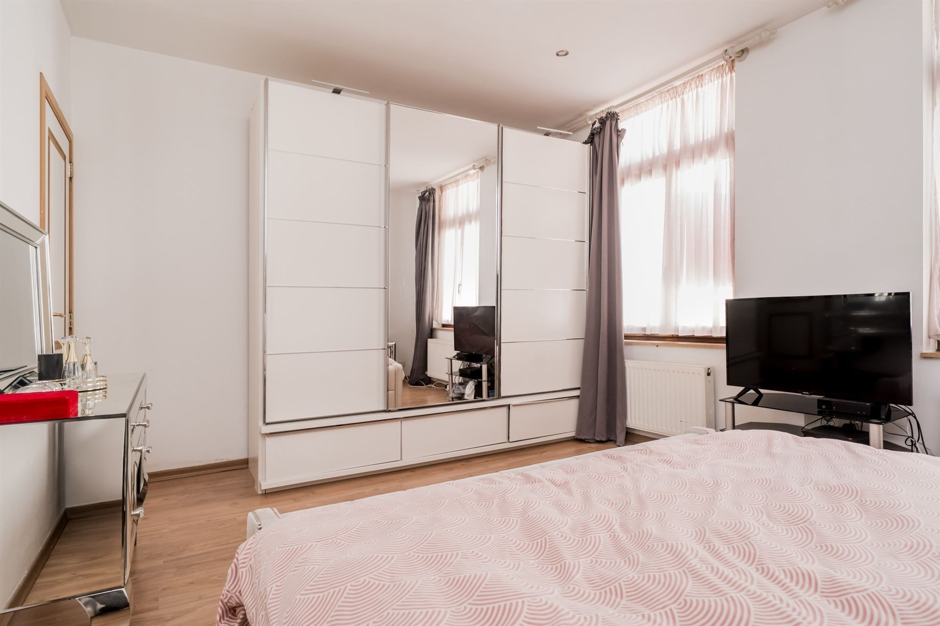 Instapklare woning met 3 slpks nabij station. foto 16