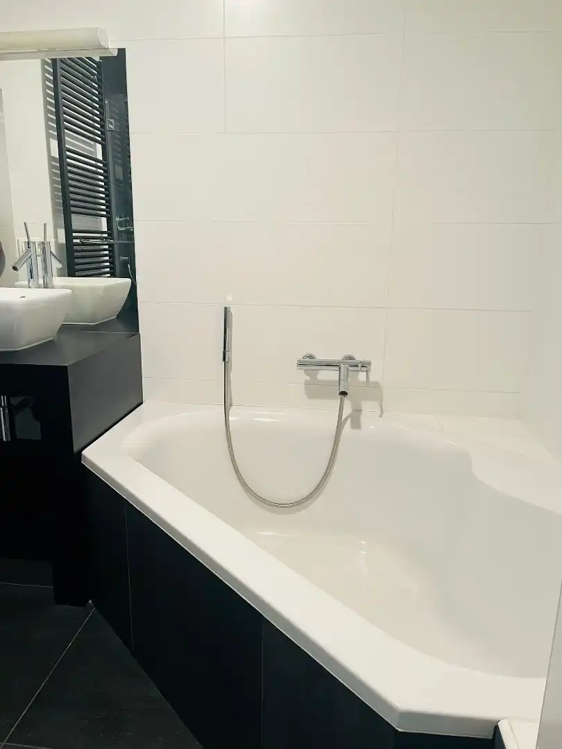 Prachtig instapklaar  2 - slpk appartement:   Open zicht op laan!  foto 11