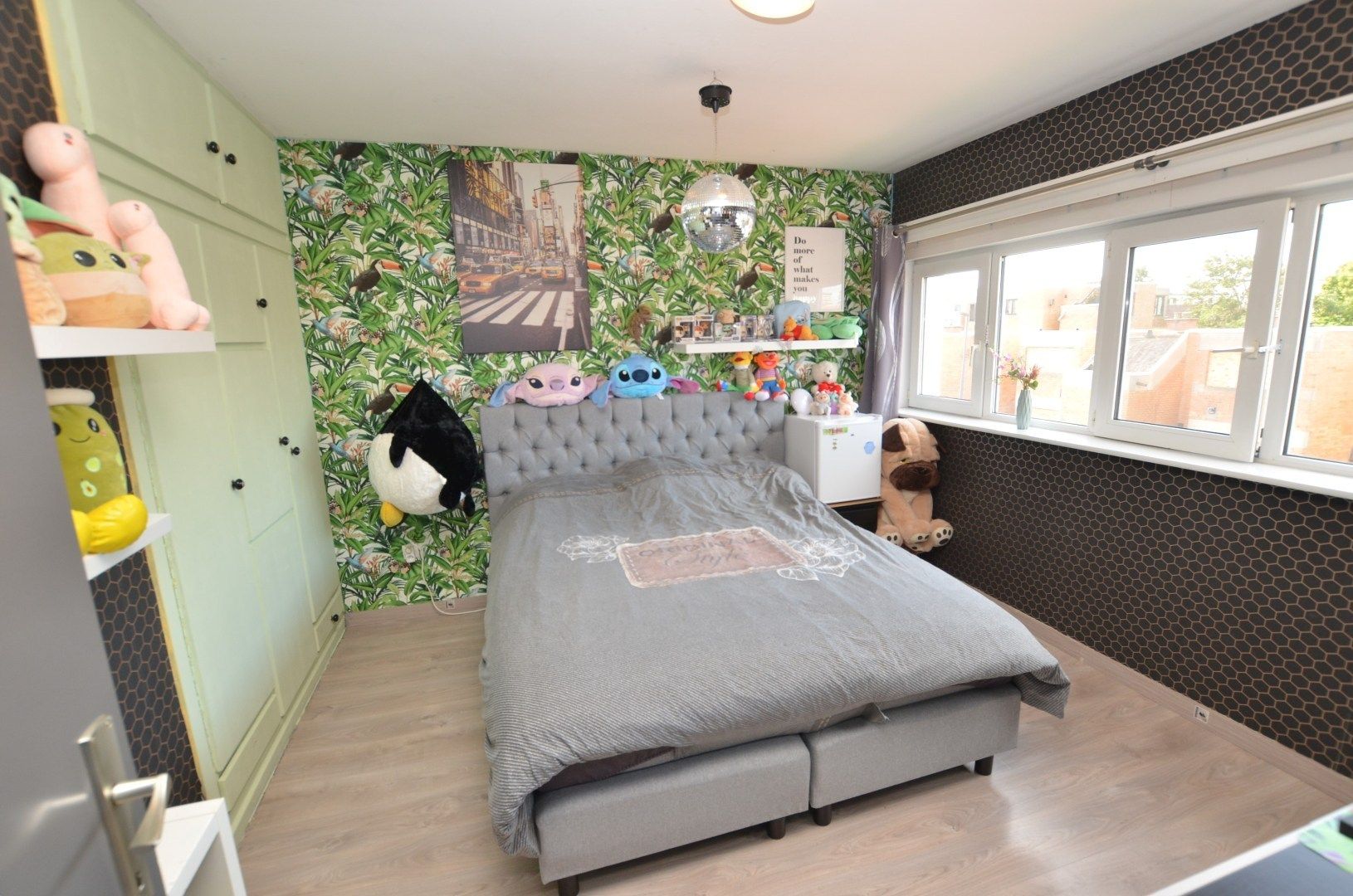 Instapklare bel-etage met zonnige tuin foto 9