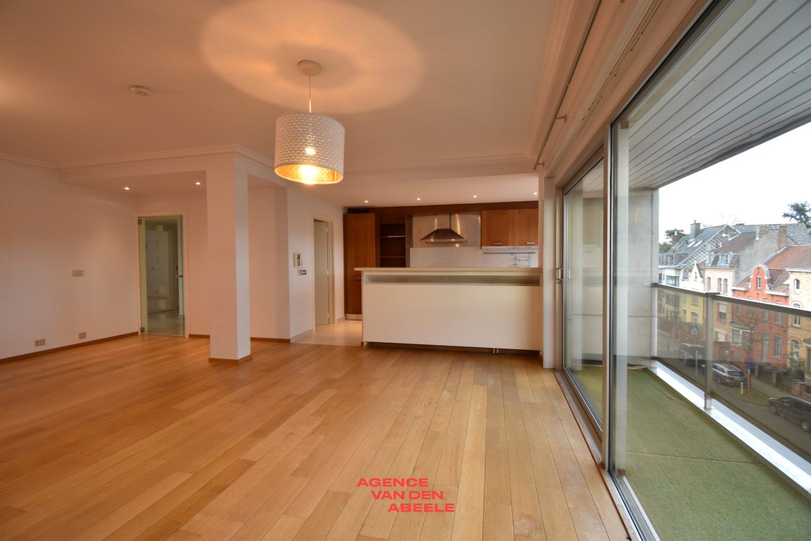 Fantastisch appartement met 3 slaapkamers en parking  foto 4