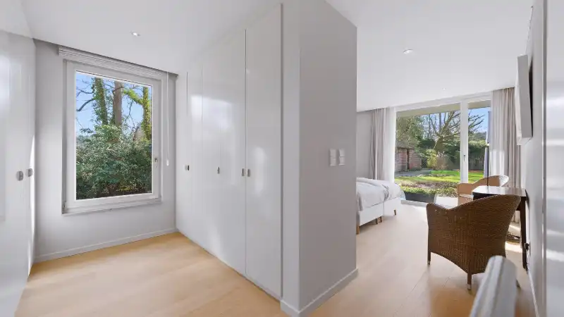 Exclusief gelegen villa van 345m² op 30 are met grote vijver foto 38