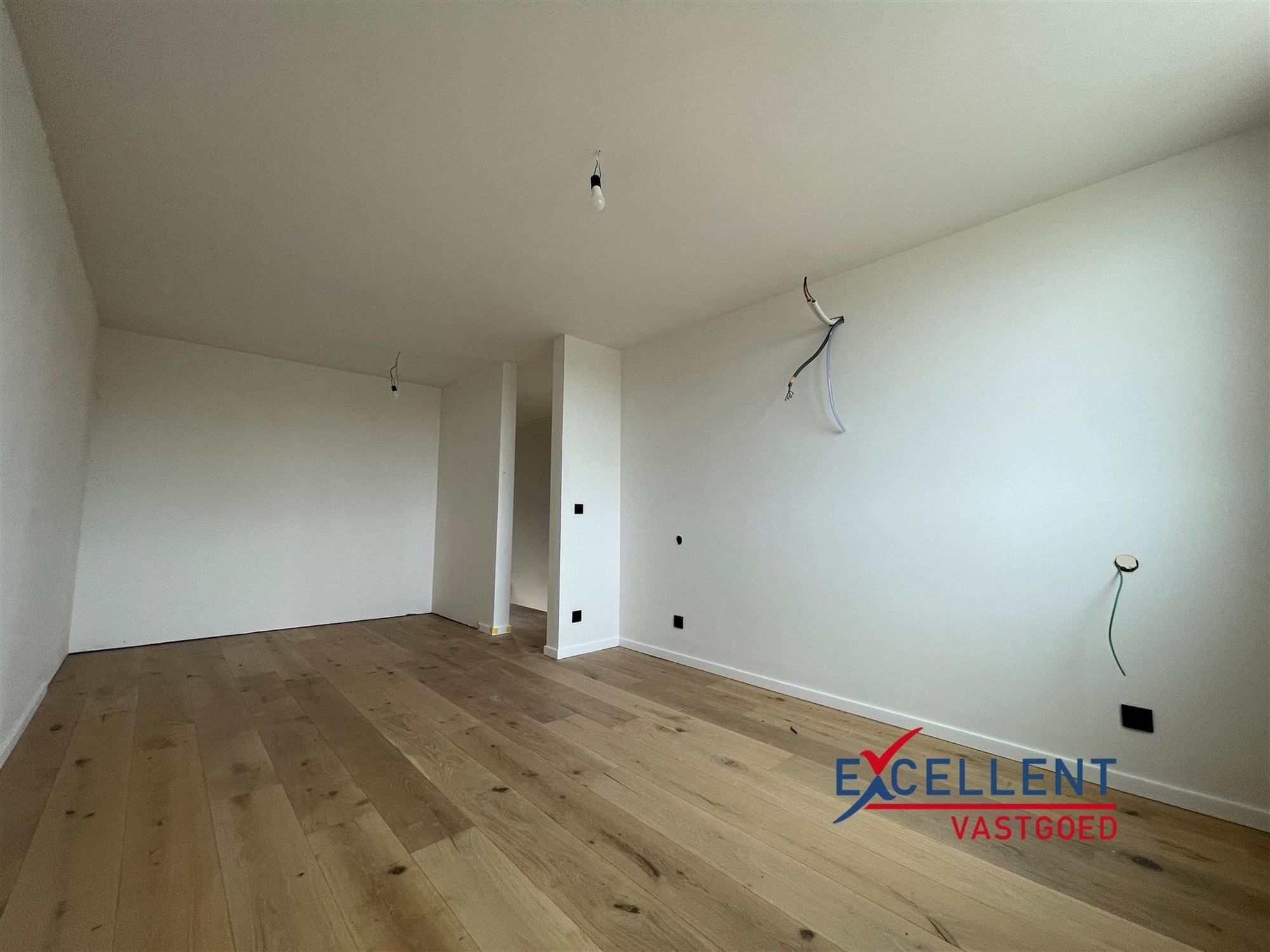 Moderne nieuwbouwwoning in afwerkingsfase te Roeselare foto 13