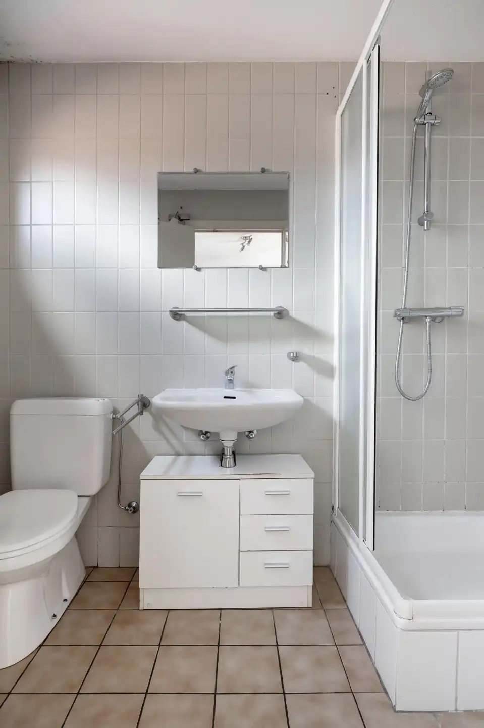 Handelshuis met magazijn op centrale ligging foto 12