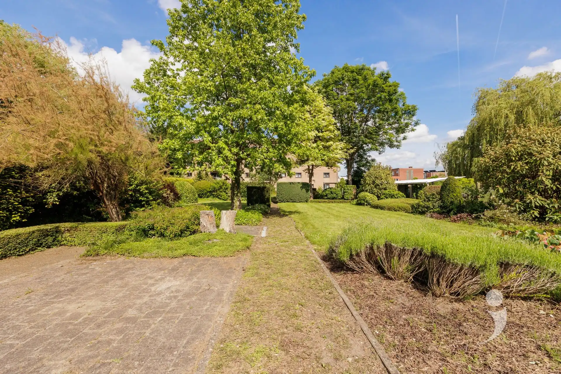 Ruime stadswoning met uitzonderlijke tuin van + 13 are foto 35