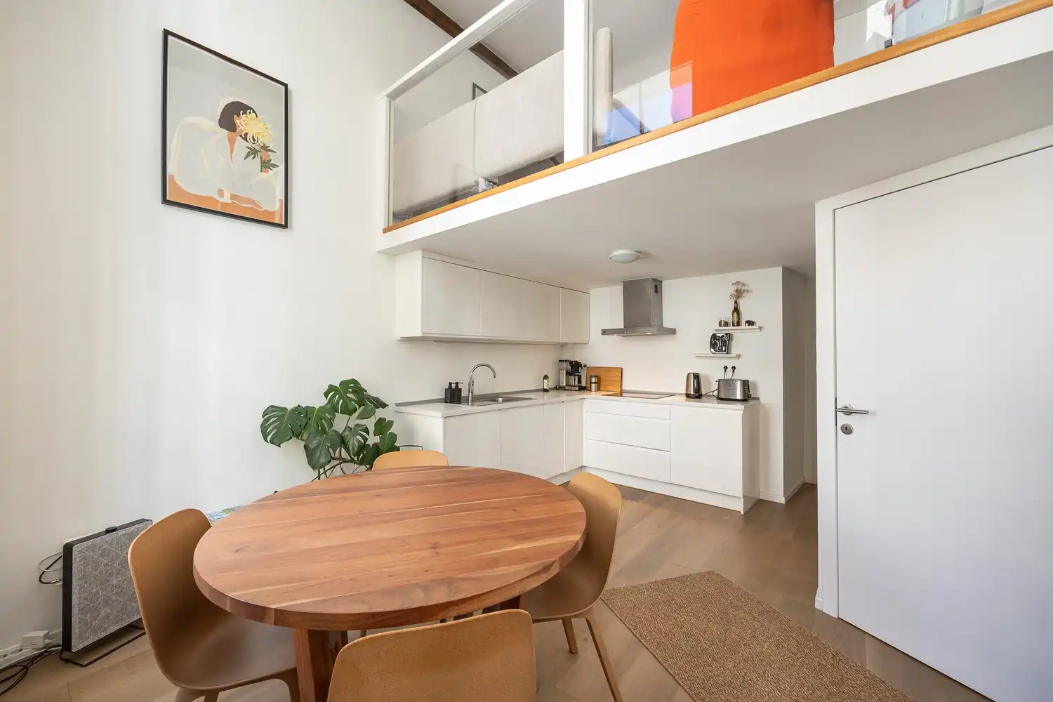Instapklare stadswoning met garage en 2 slaapkamers foto 4