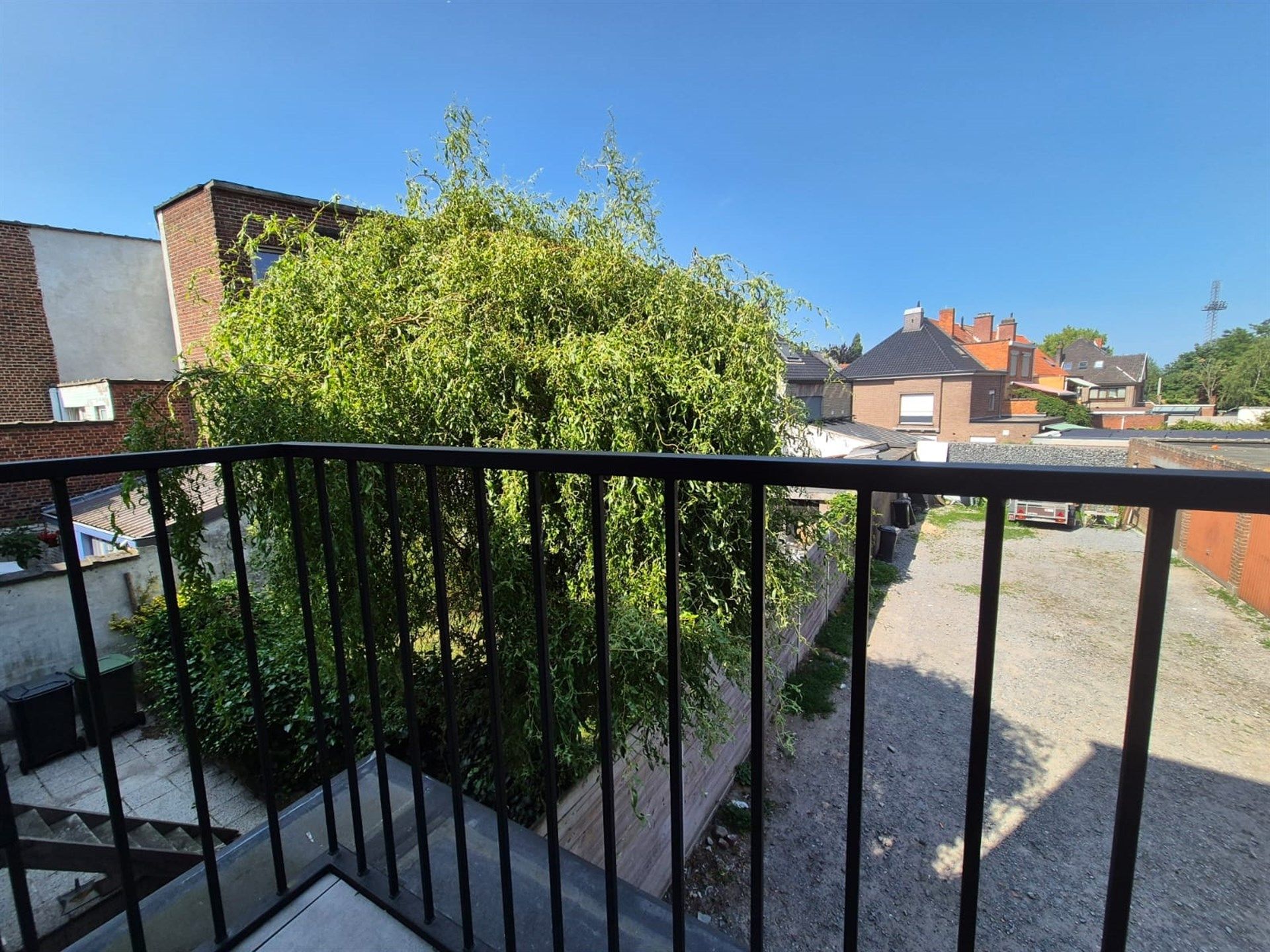 Instapklaar gerenoveerd appartement op gunstige locatie. foto 20