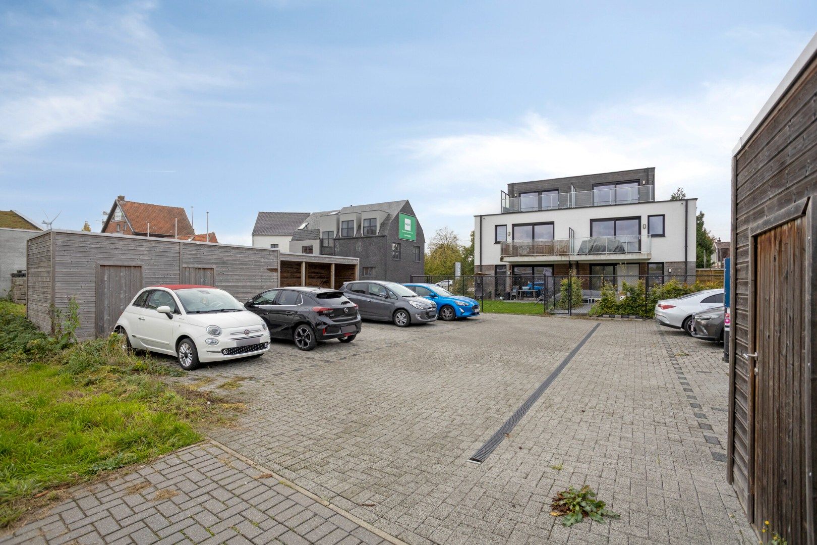 Instapklaar gelijkvloers appartement met 2 slpks en ruime tuin gelegen in Geel !  foto 18