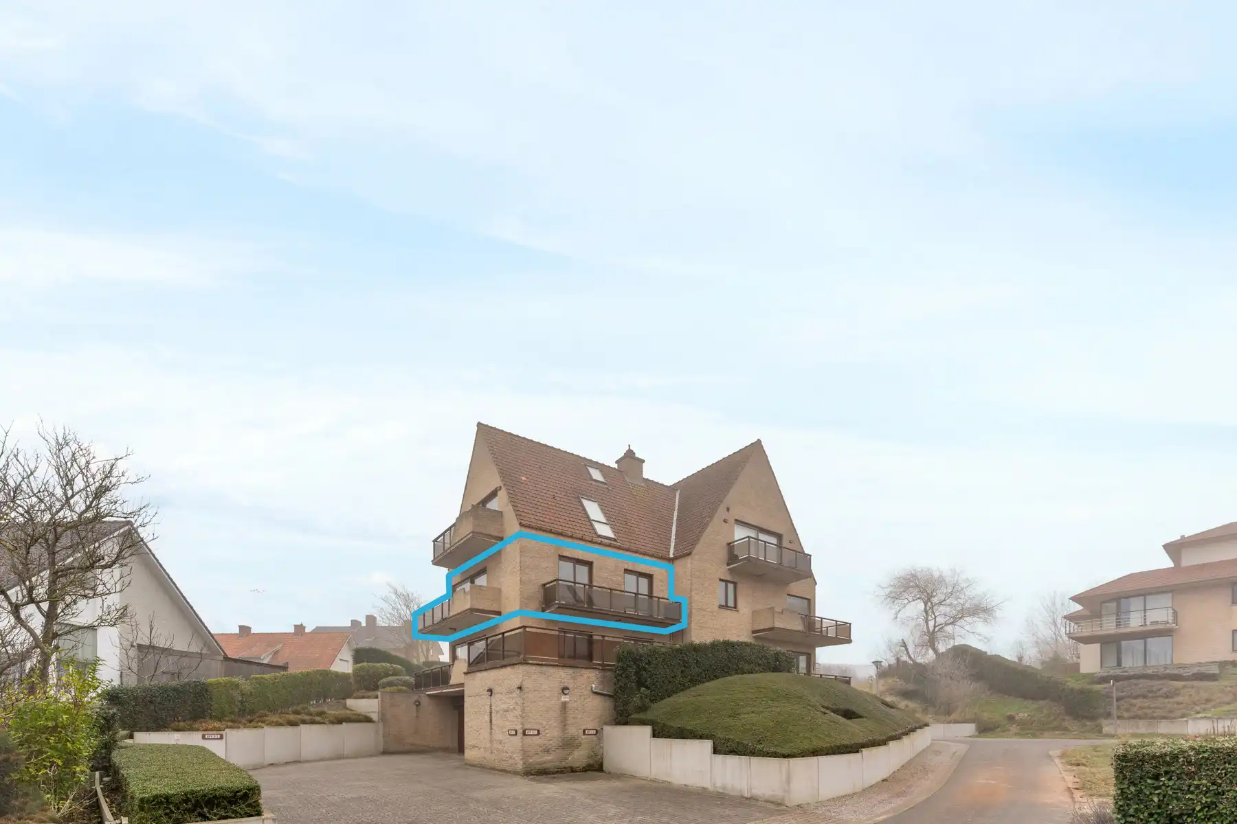 Gemeubeld 2-slaapkamer appartement TE HUUR in Koksijde foto {{pictureIndex}}