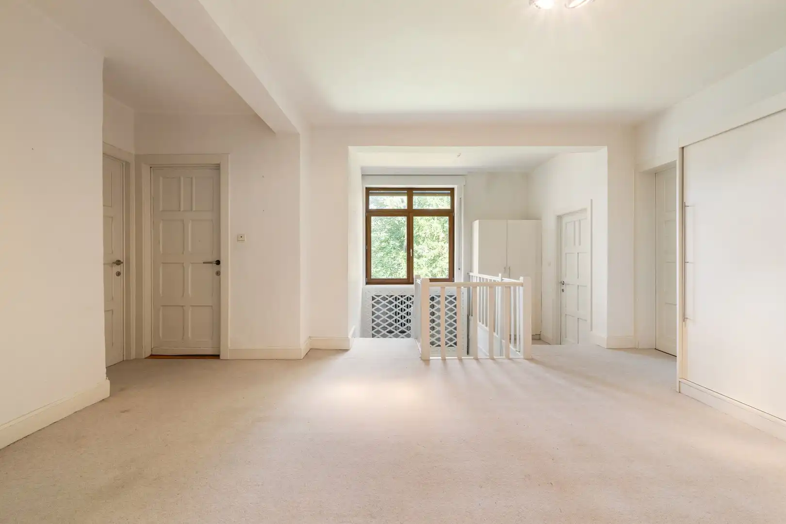 Karaktervolle interbellum villa in cottagestijl te koop. foto 11