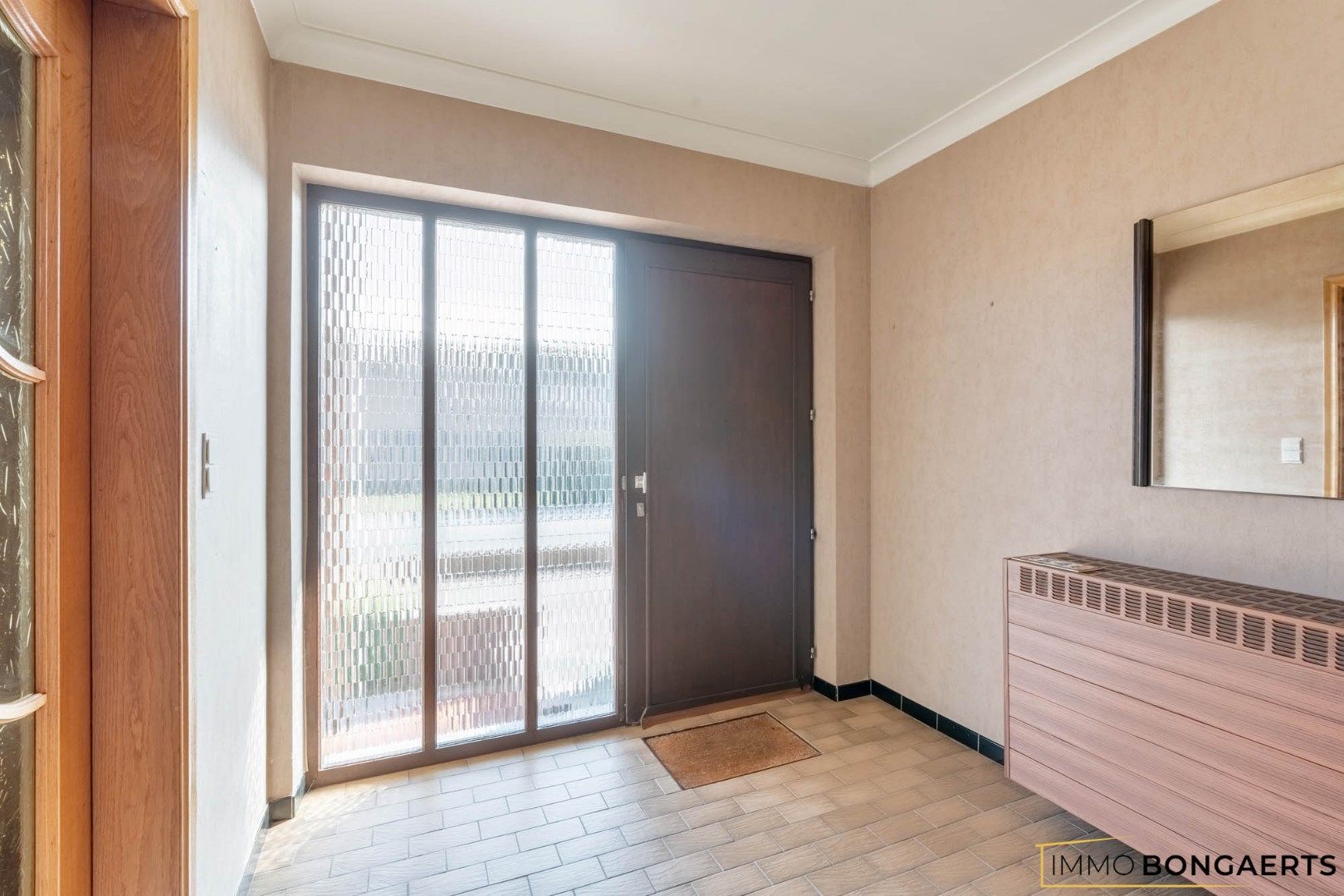 Ruime woning met drie slaapkamers foto 2