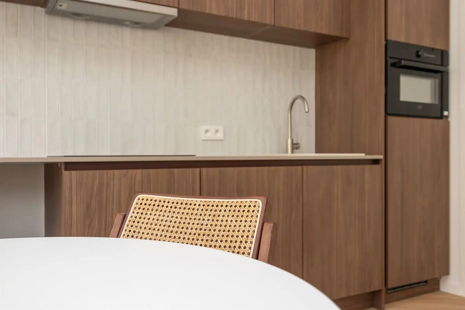 Gerenoveerd en een bemeubeld appartement met 1 slaapkamer.  foto 6